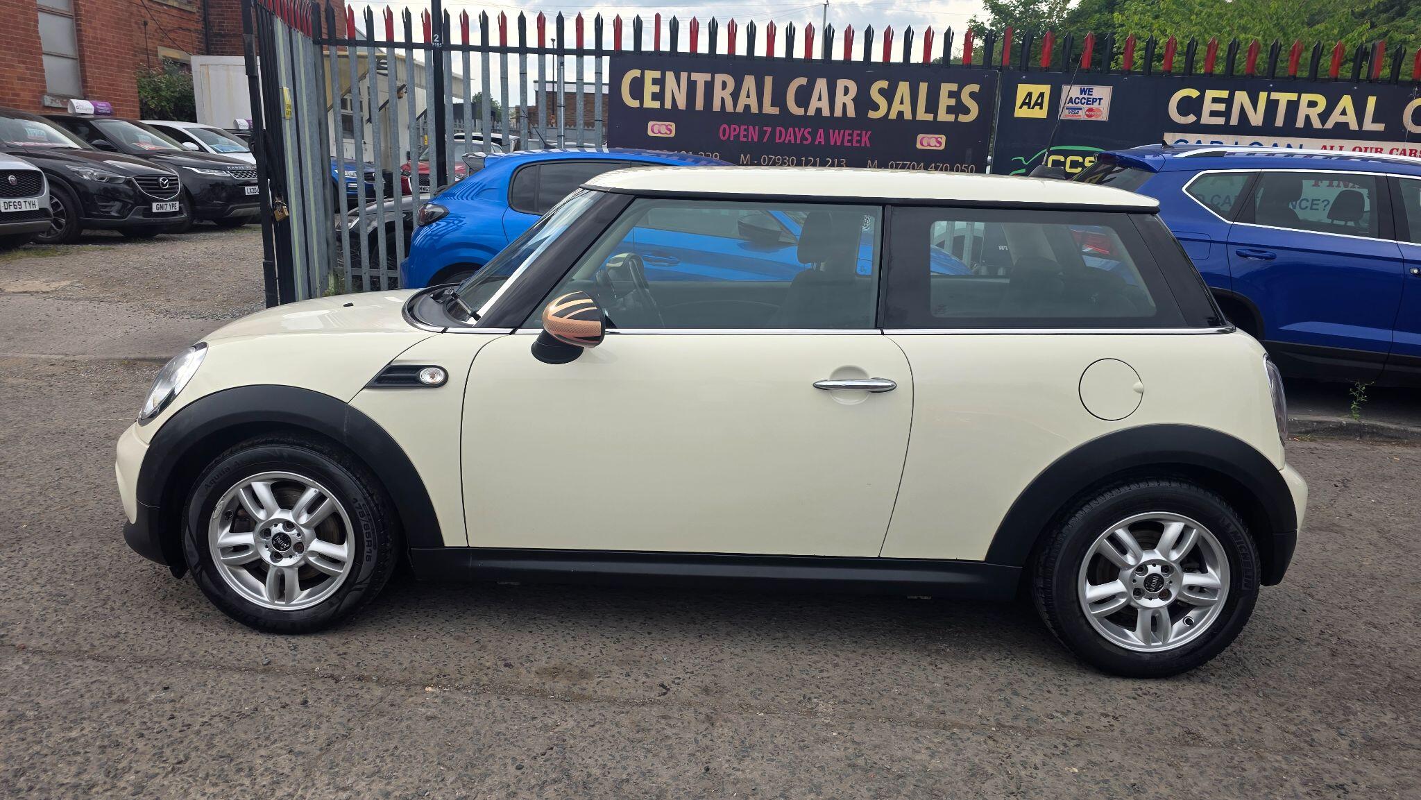 MINI Hatch - Image 13