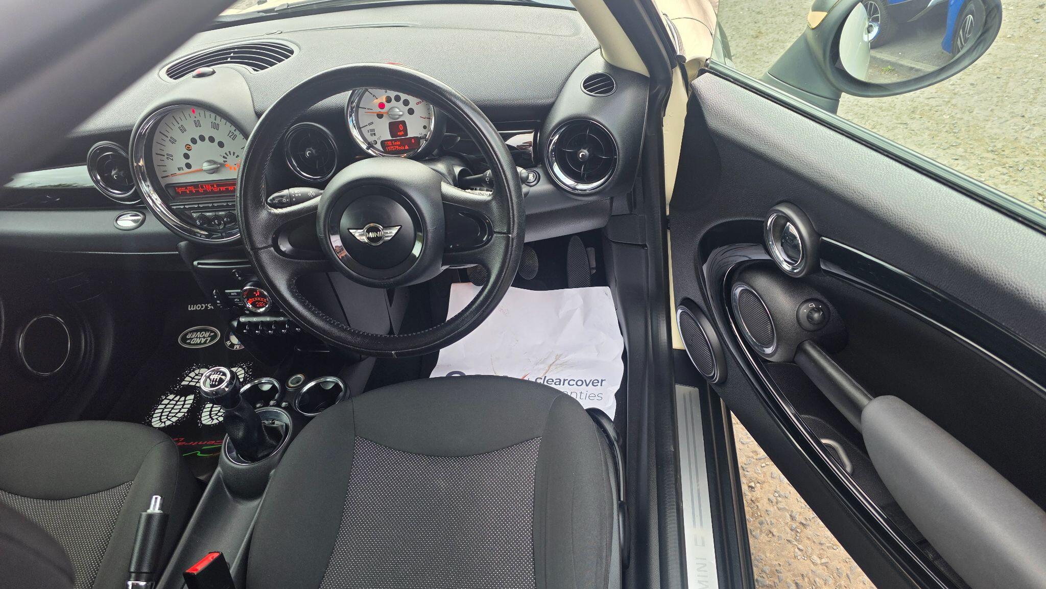 MINI Hatch - Image 19