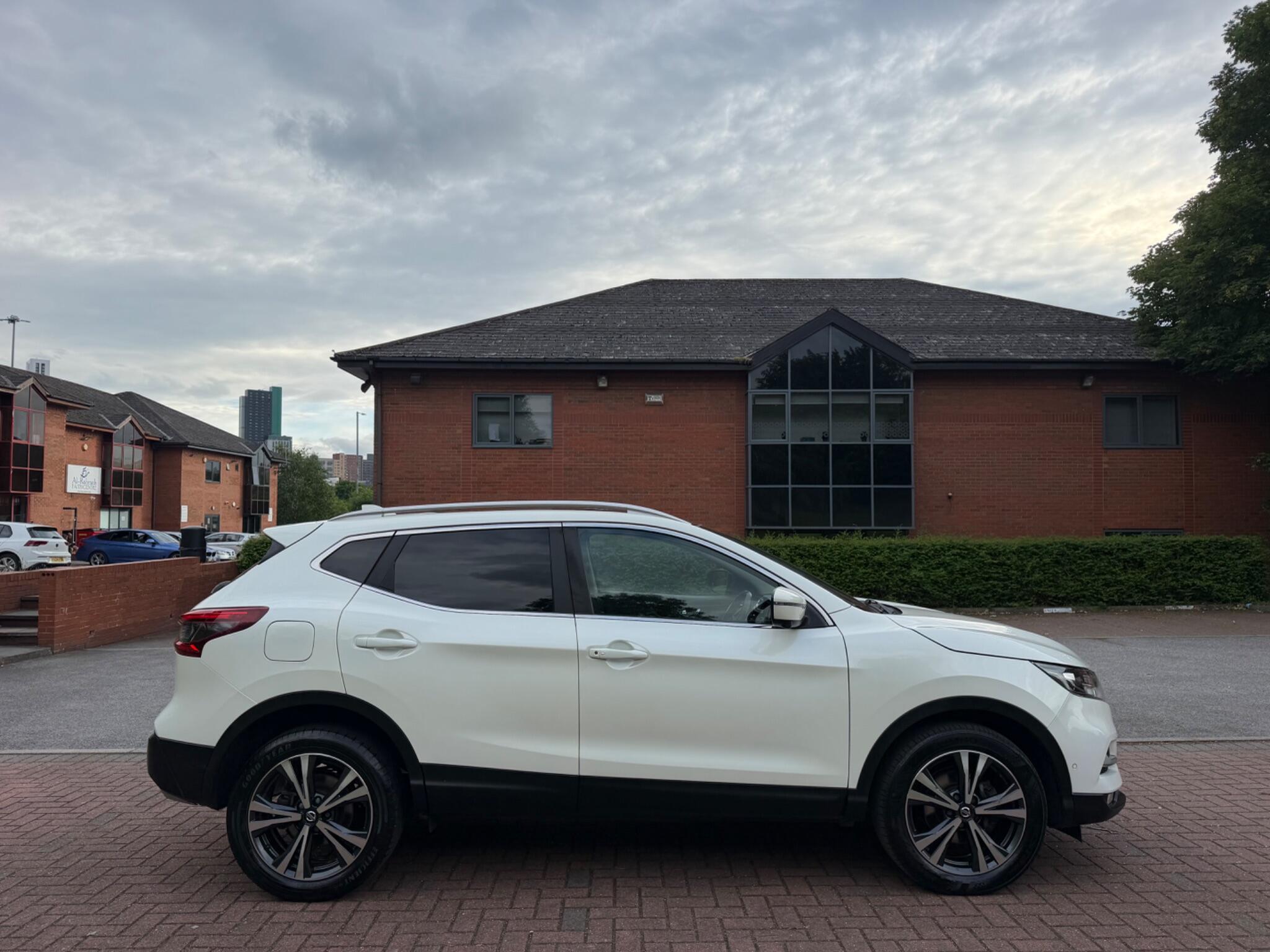 Nissan Qashqai - Image 6