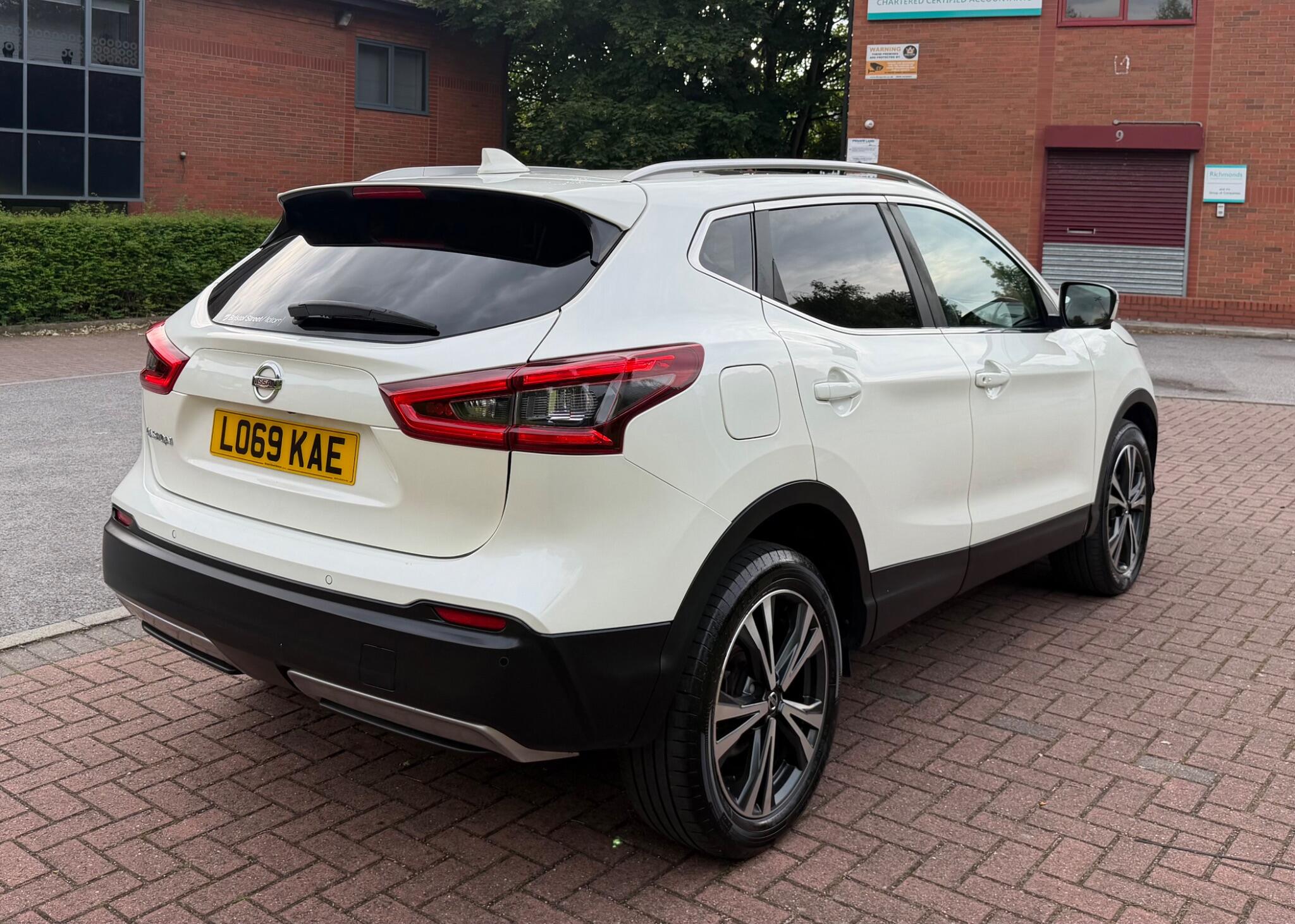Nissan Qashqai - Image 18