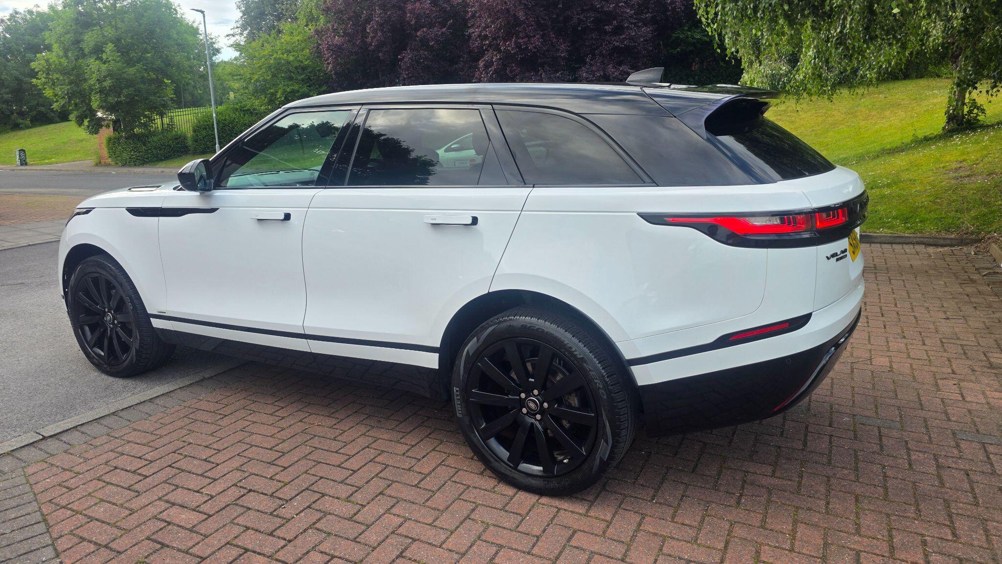 Land Rover Range Rover Velar - Image 15