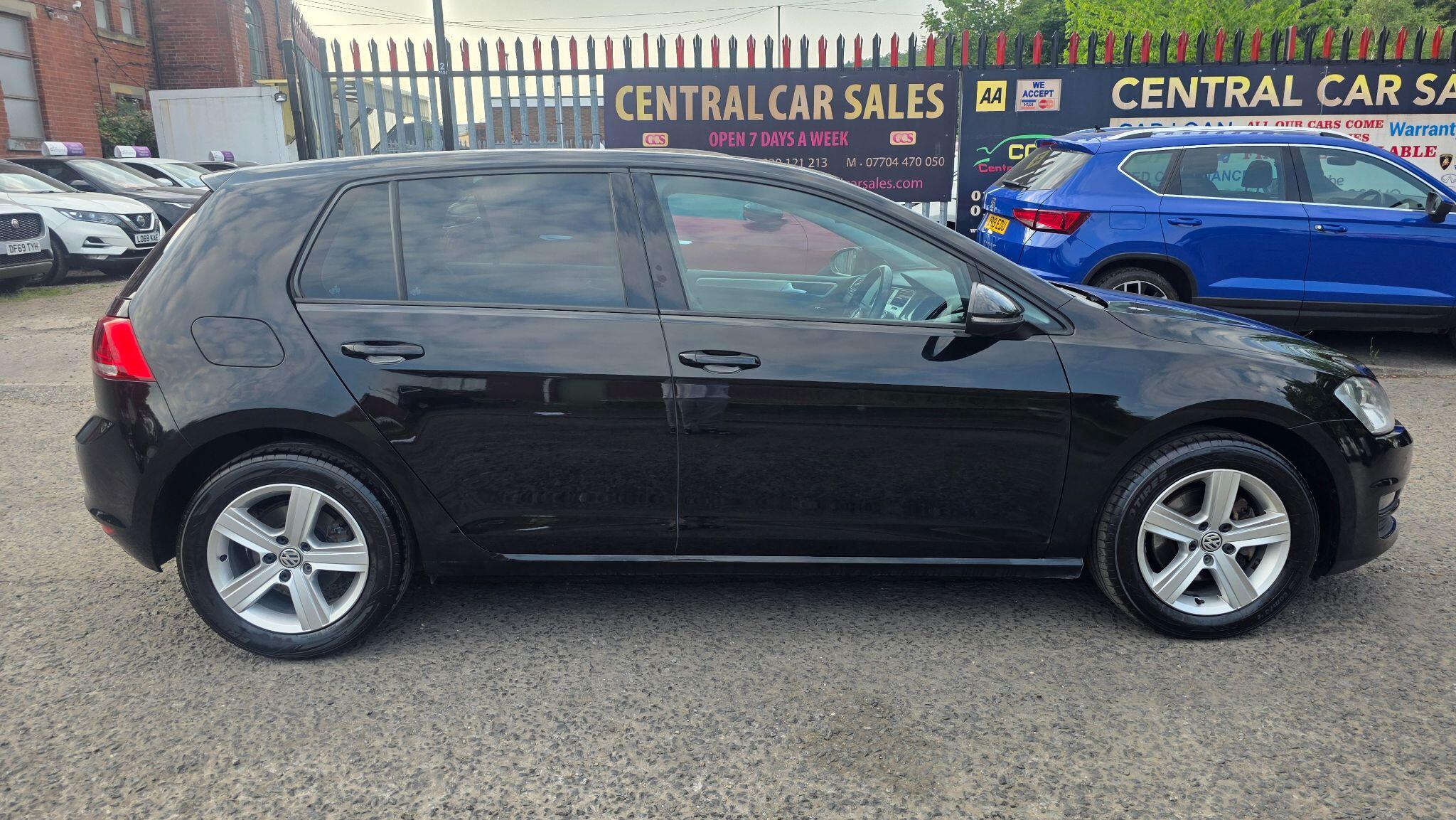 Volkswagen Golf - Image 5