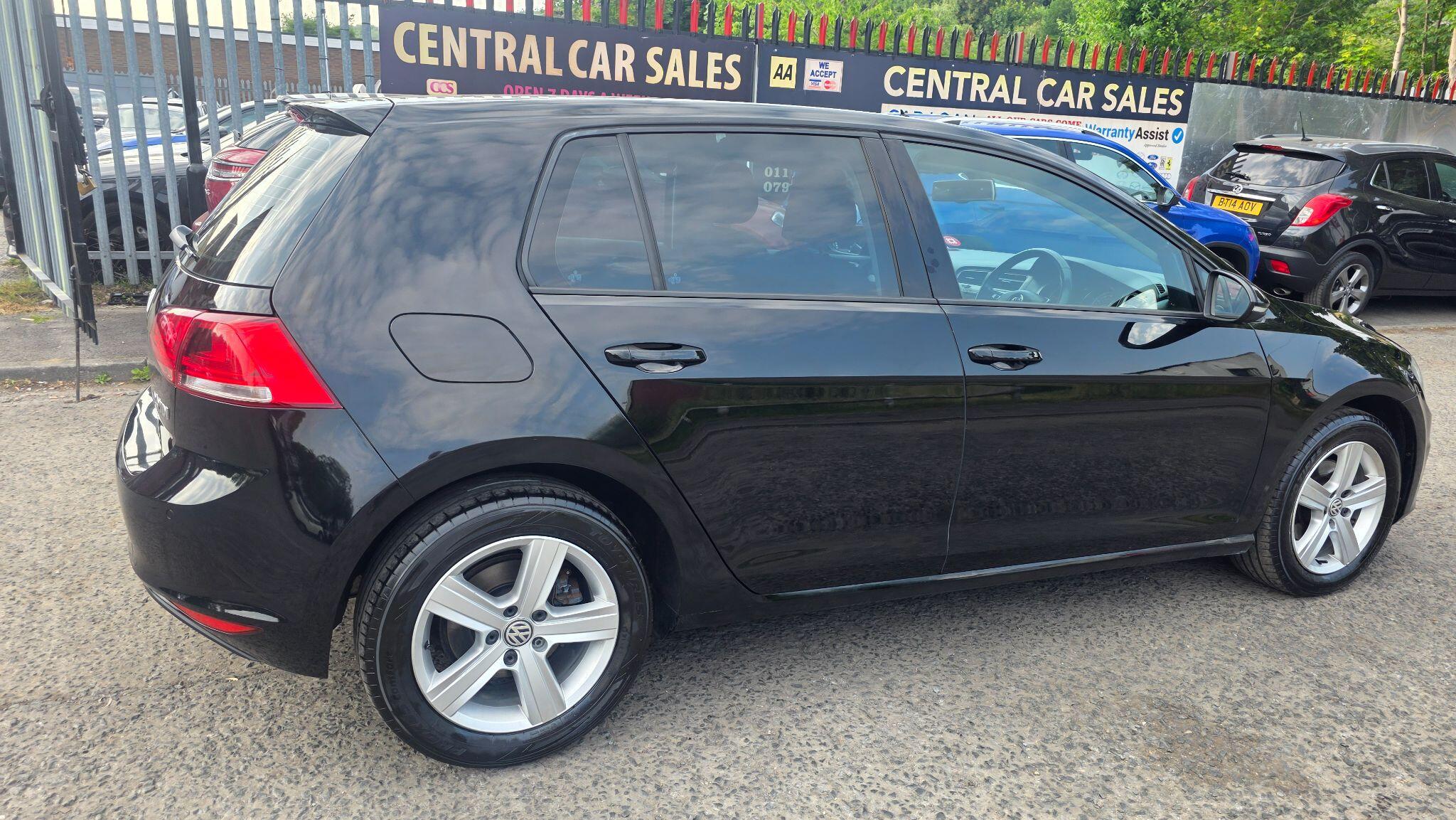 Volkswagen Golf - Image 7