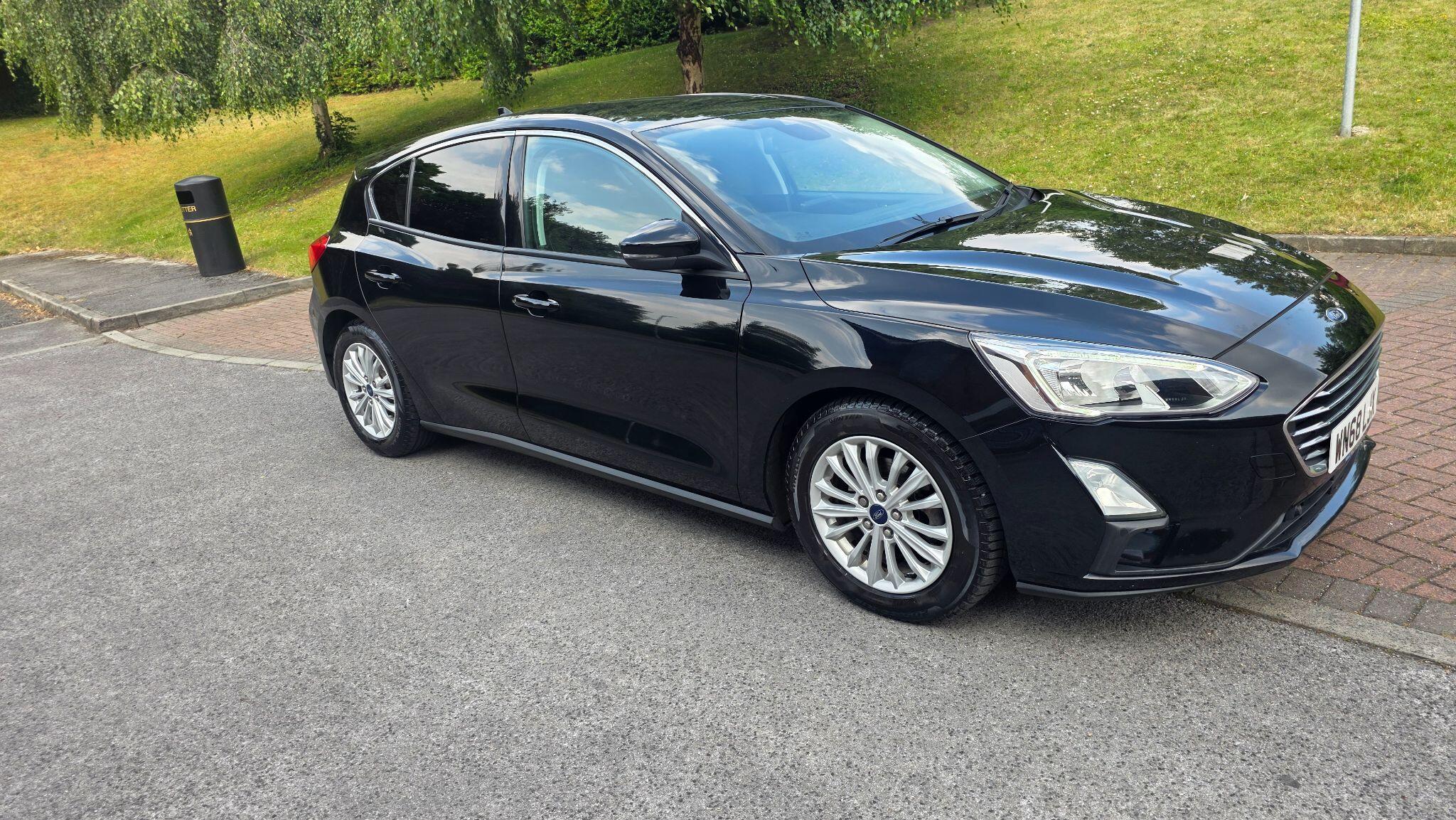 Ford Focus - Image 2