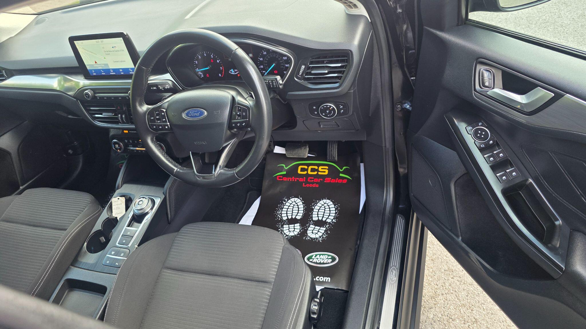 Ford Focus - Image 20