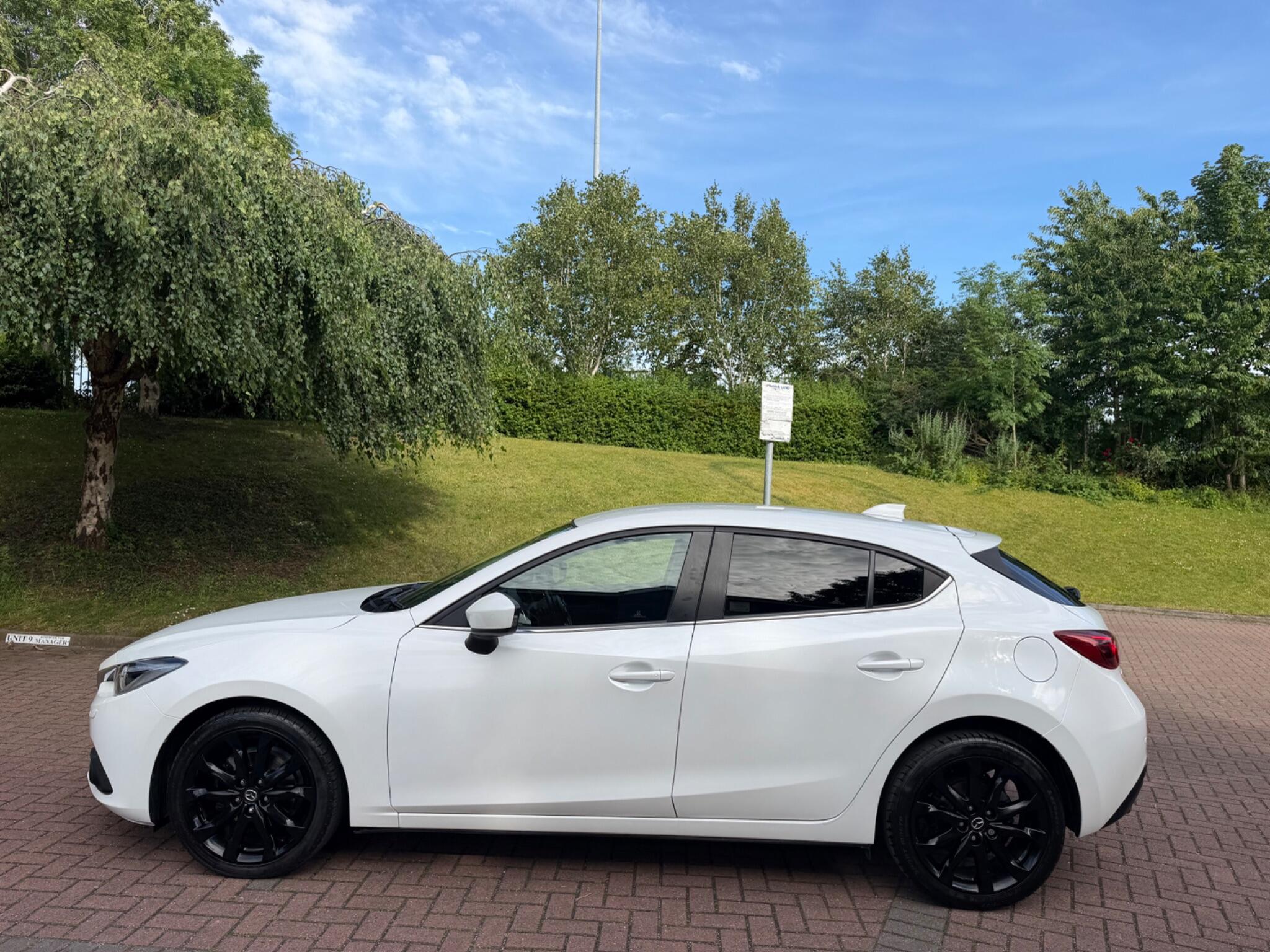 Mazda MAZDA3 - Image 7