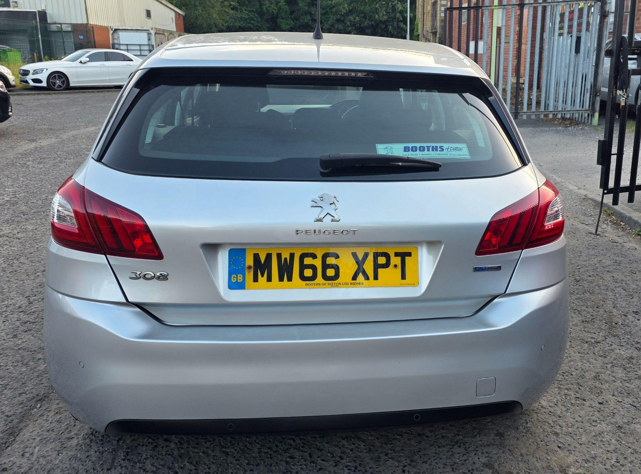 Peugeot 308 - Image 11