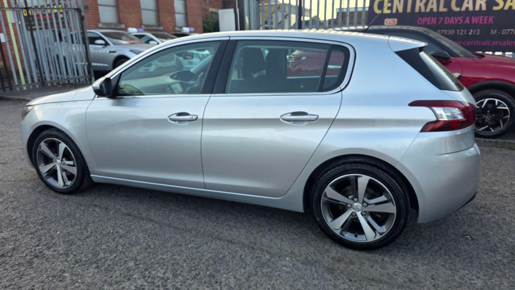 Peugeot 308 - Image 15