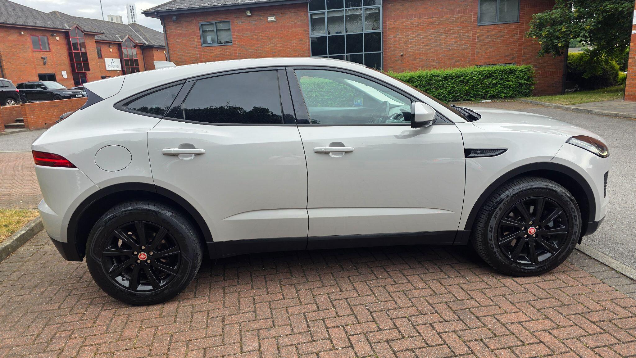 Jaguar E-Pace - Image 4