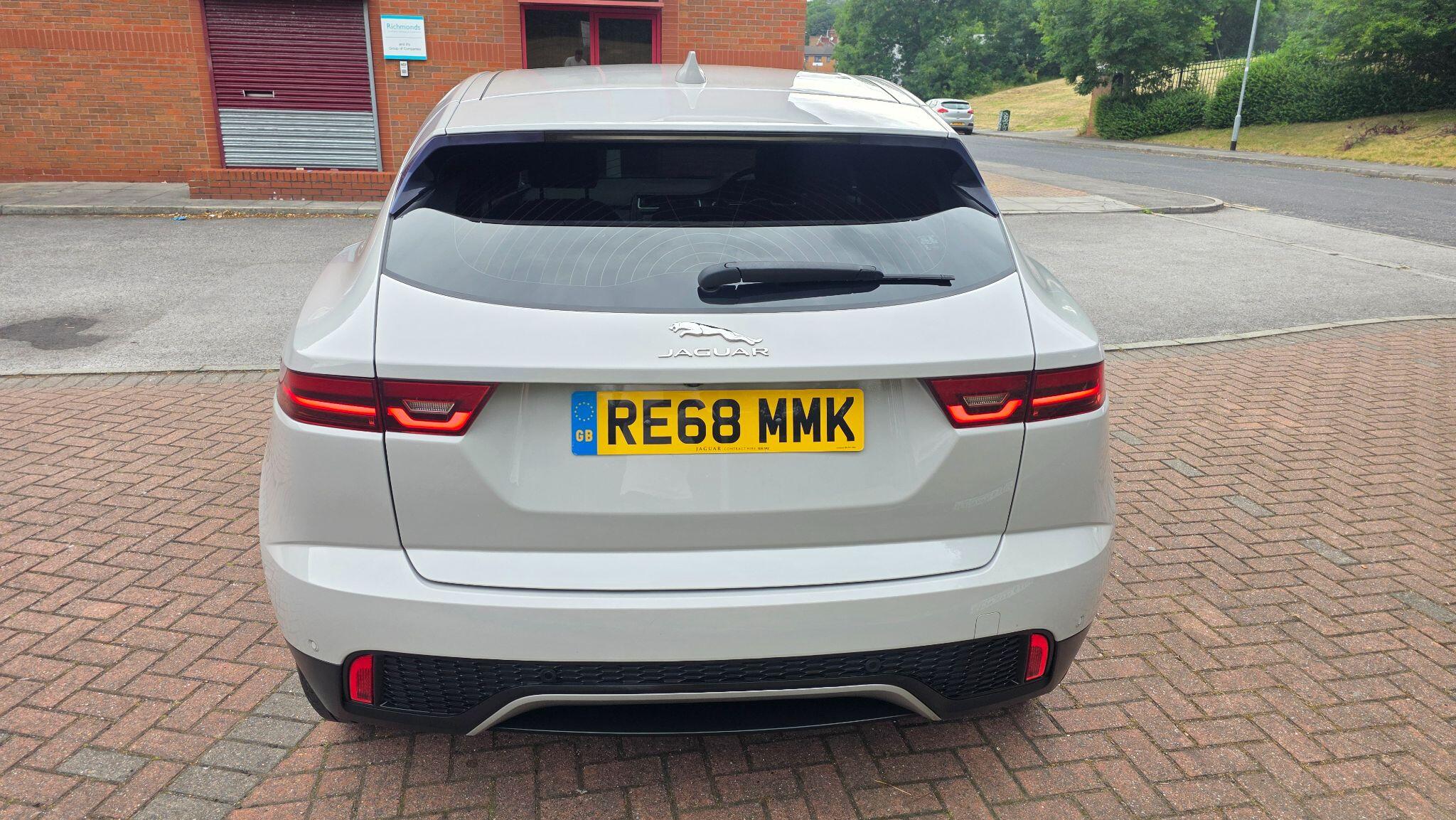 Jaguar E-Pace - Image 9