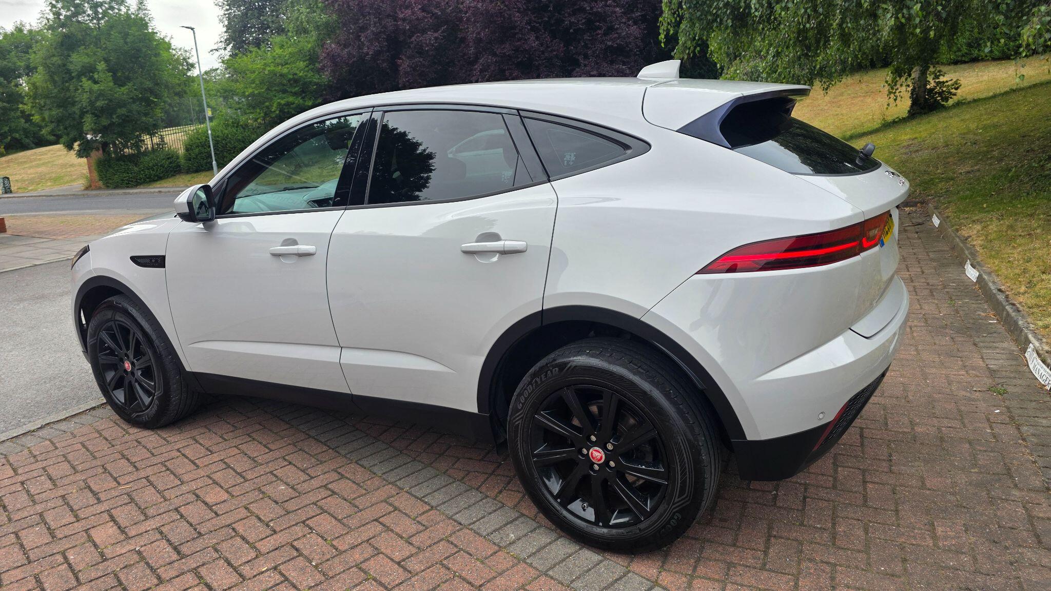 Jaguar E-Pace - Image 11