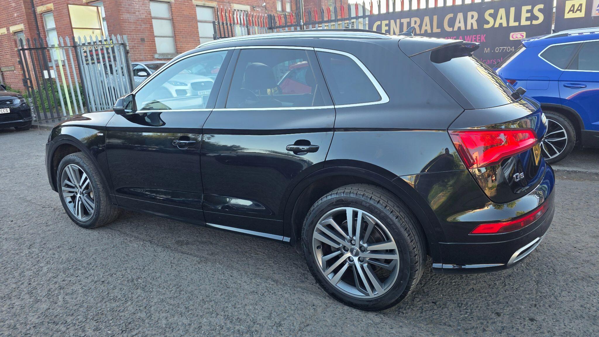 Audi Q5 - Image 13
