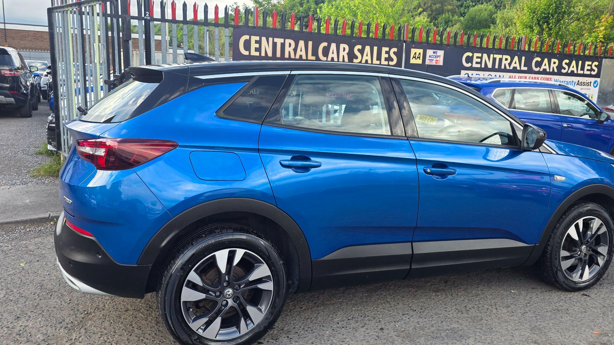 Vauxhall Grandland X - Image 10