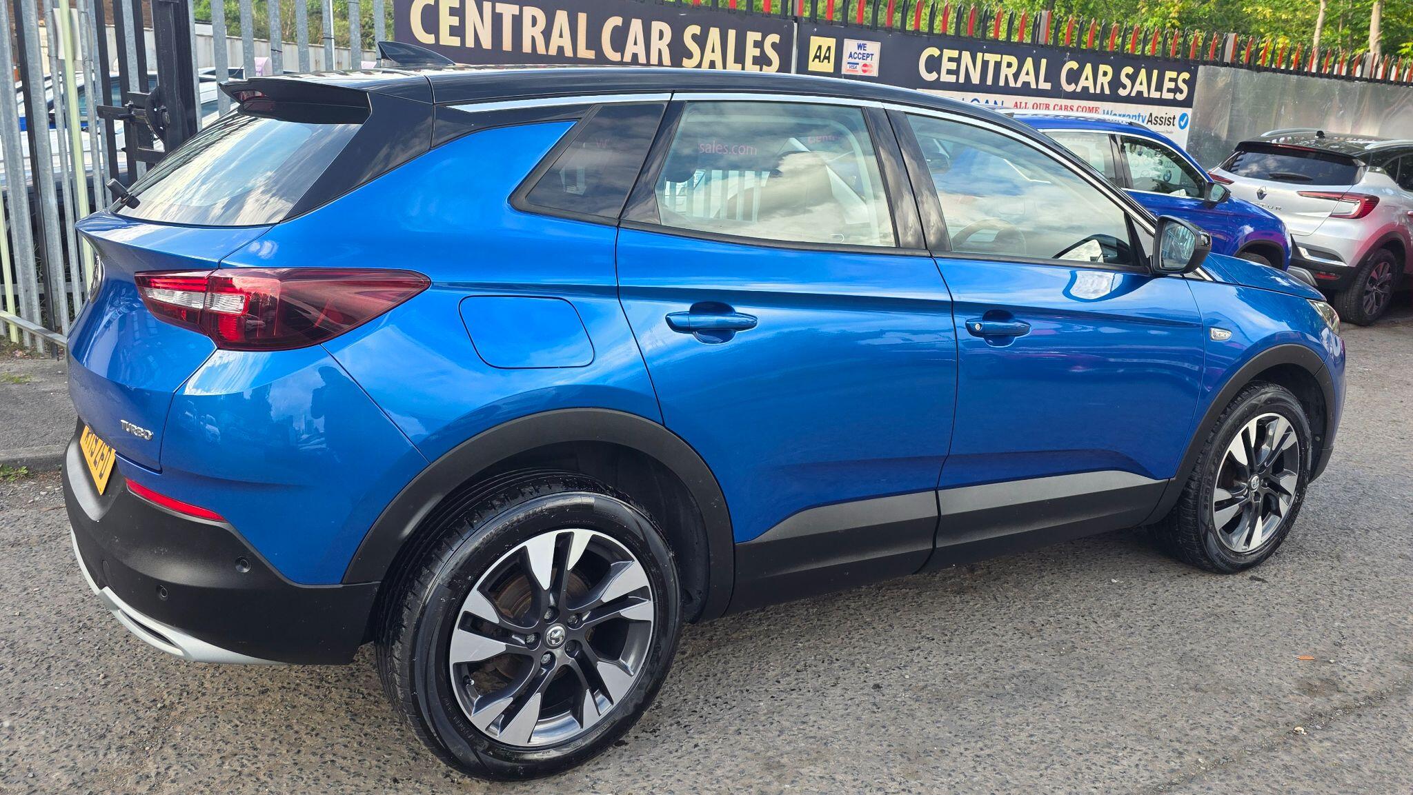 Vauxhall Grandland X - Image 11