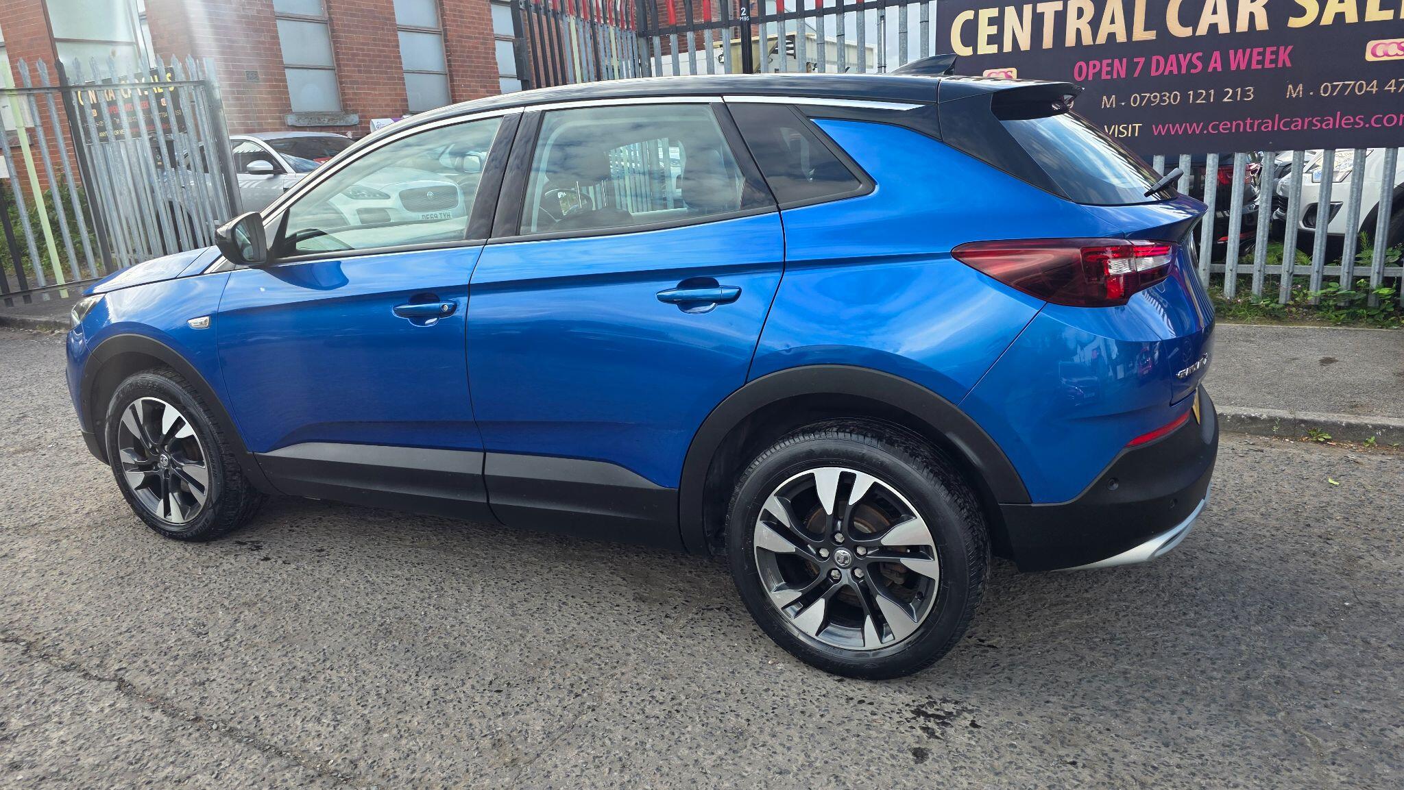 Vauxhall Grandland X - Image 16