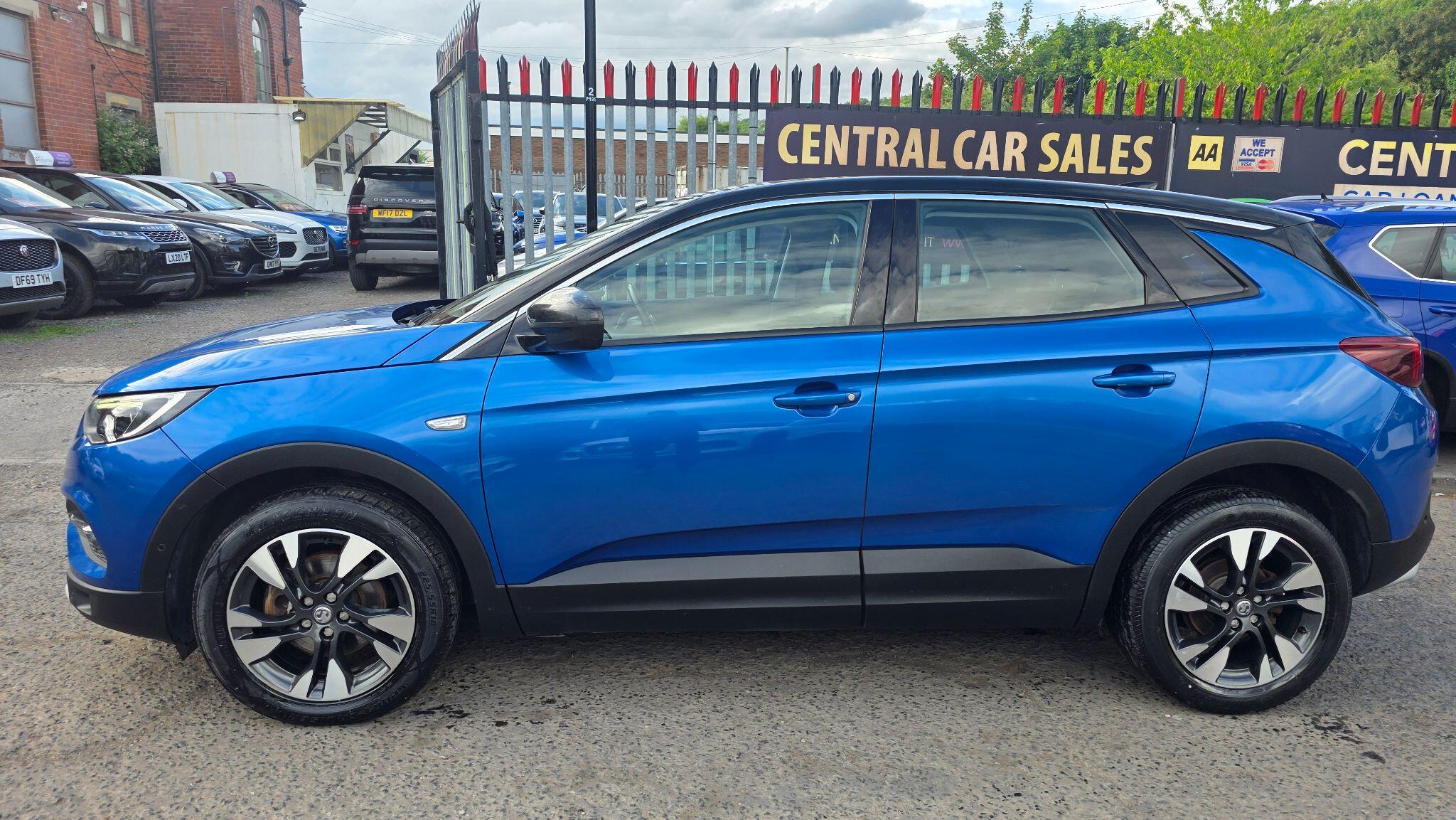 Vauxhall Grandland X - Image 19