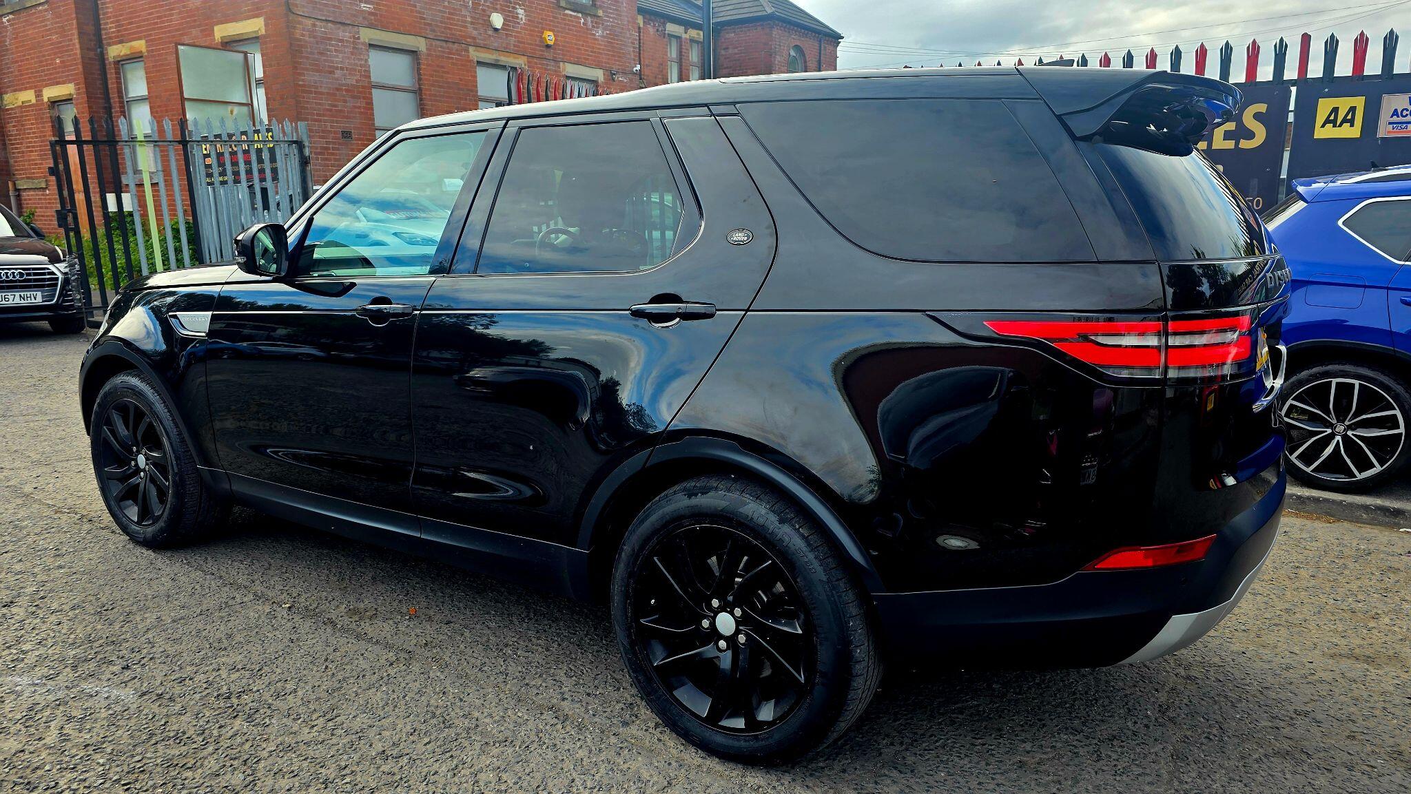 Land Rover Discovery - Image 15