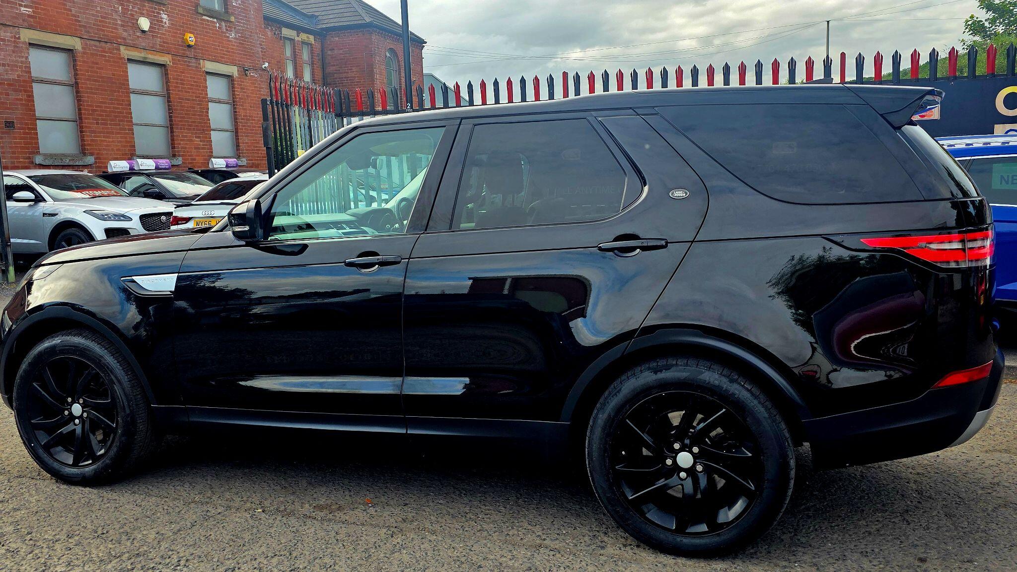 Land Rover Discovery - Image 18