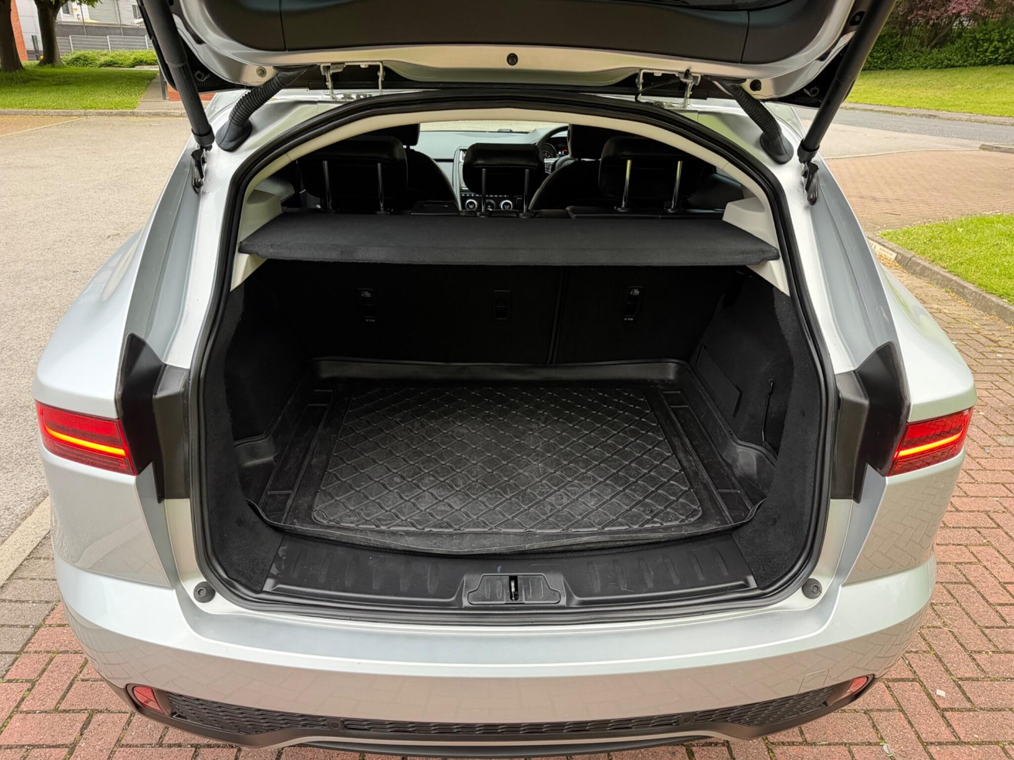 Jaguar E-Pace - Image 20