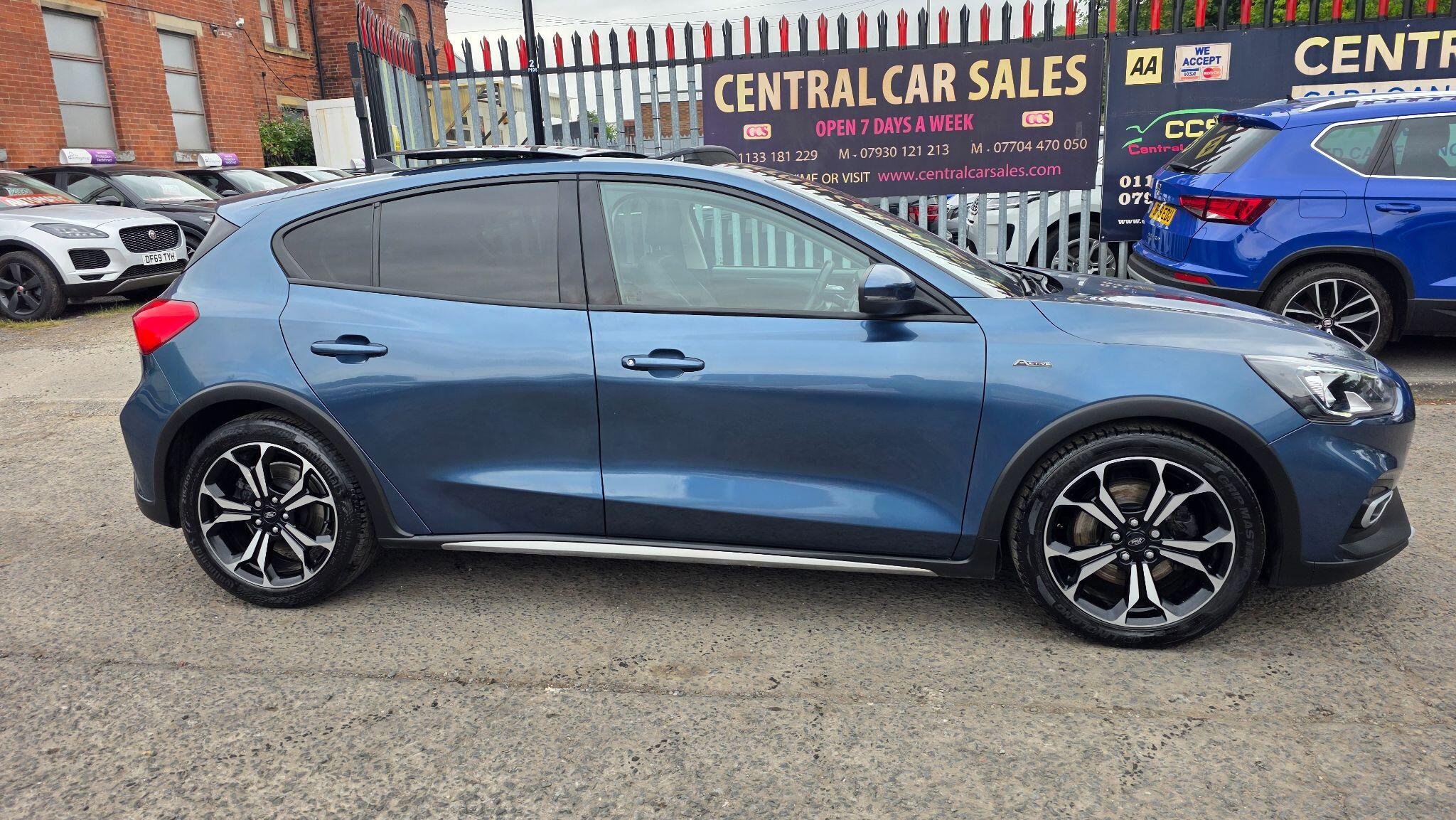 Ford Focus - Image 6
