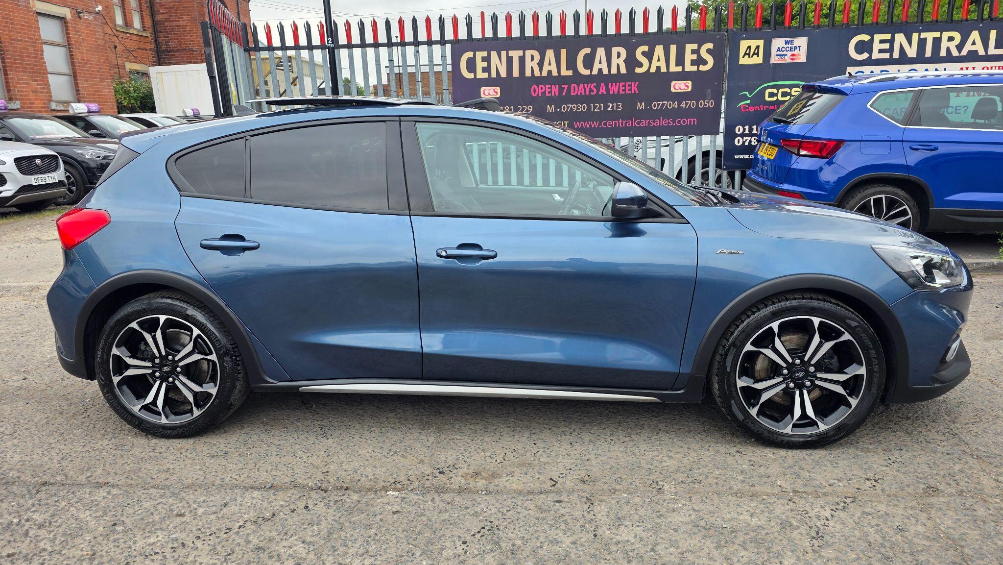 Ford Focus - Image 7