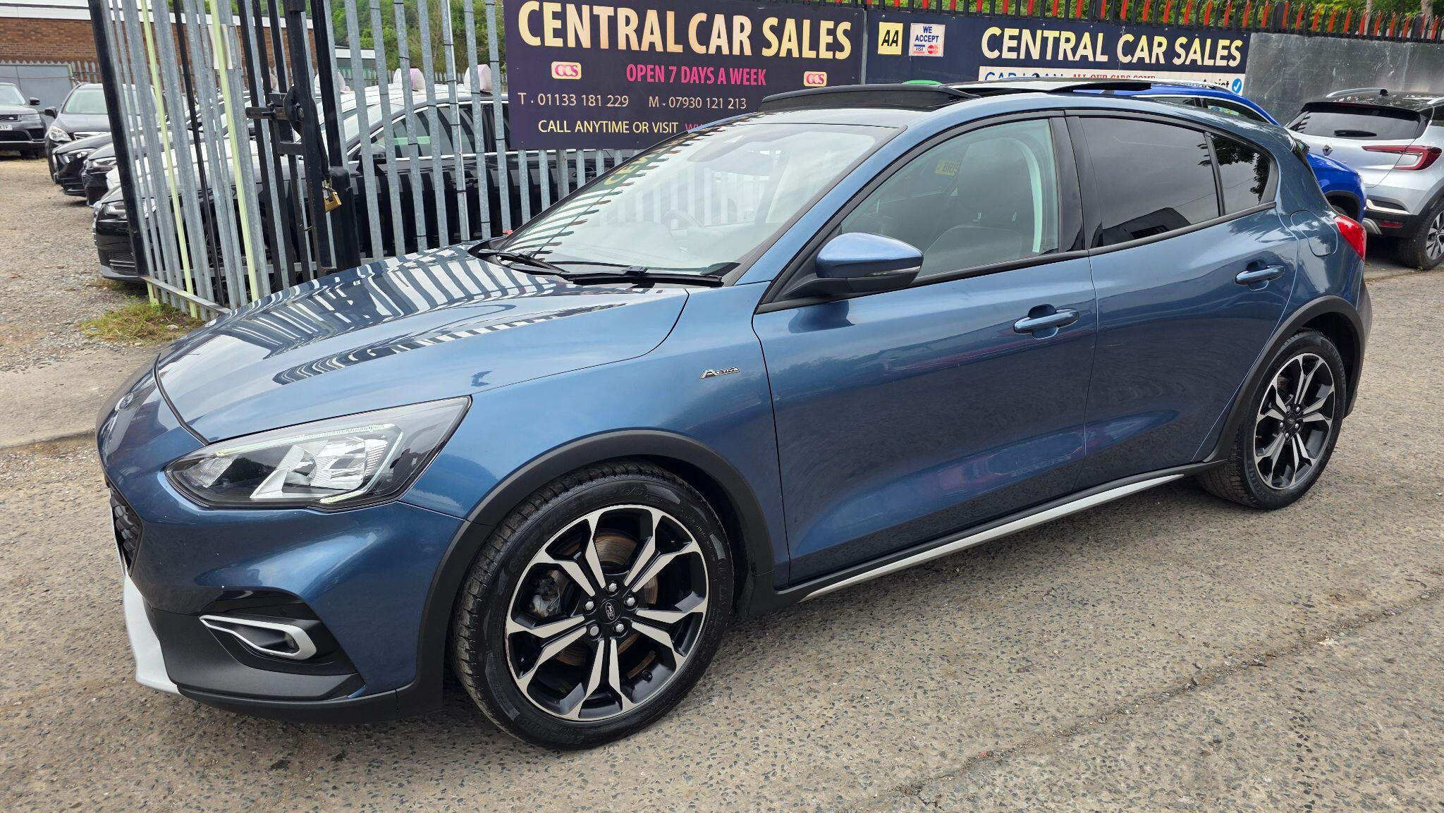 Ford Focus - Image 18