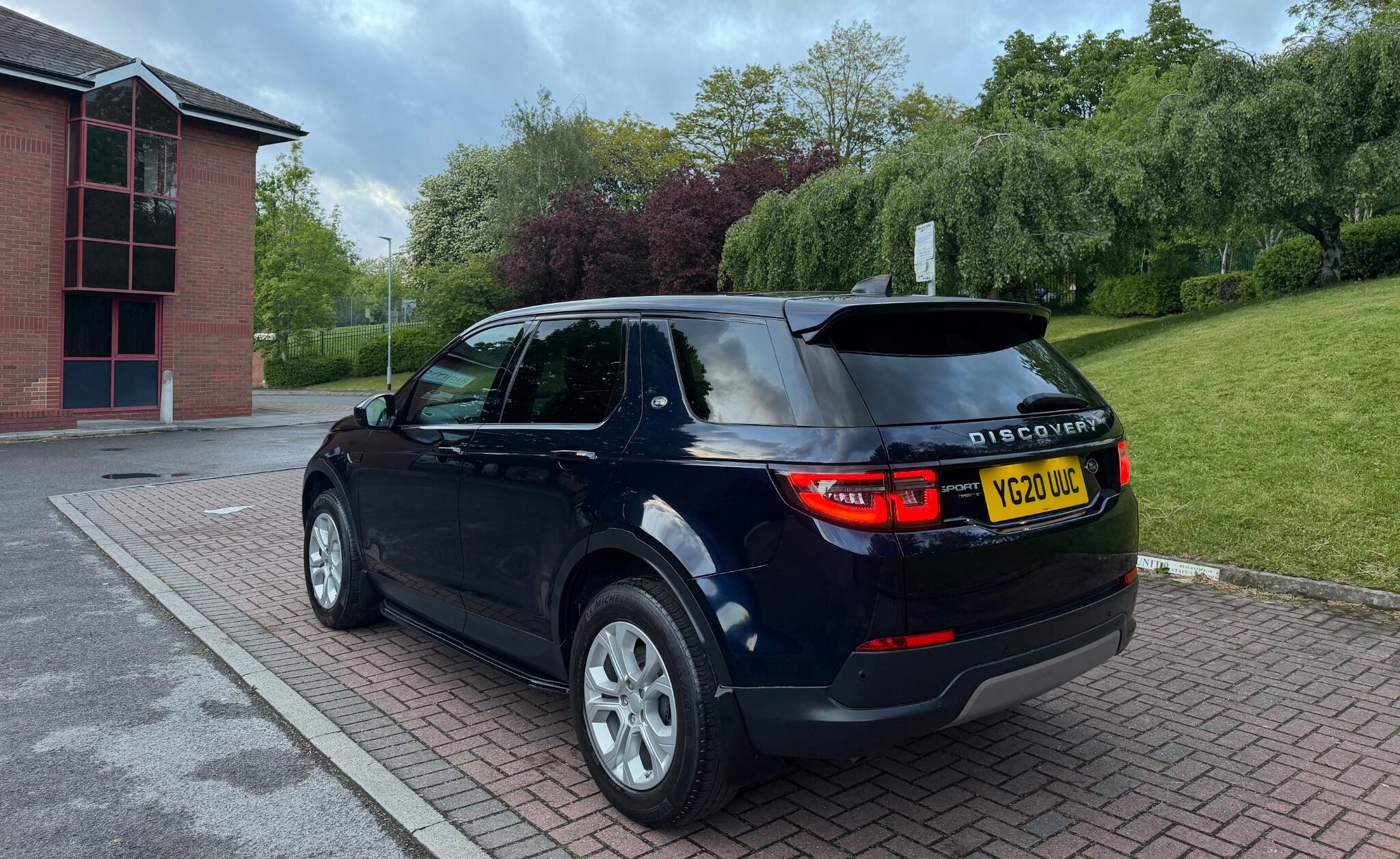 Land Rover DISCOVERY SPORT - Image 10