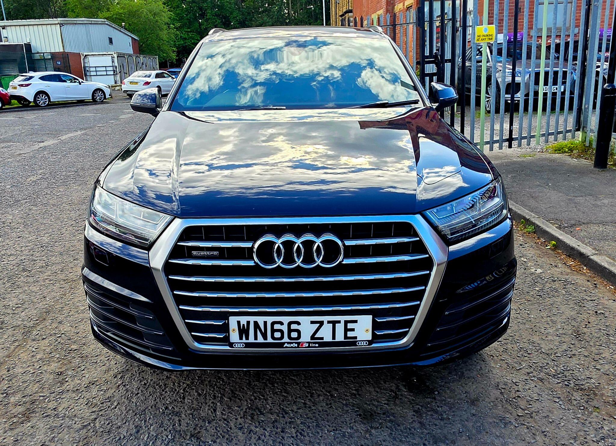 Audi Q7 - Image 5