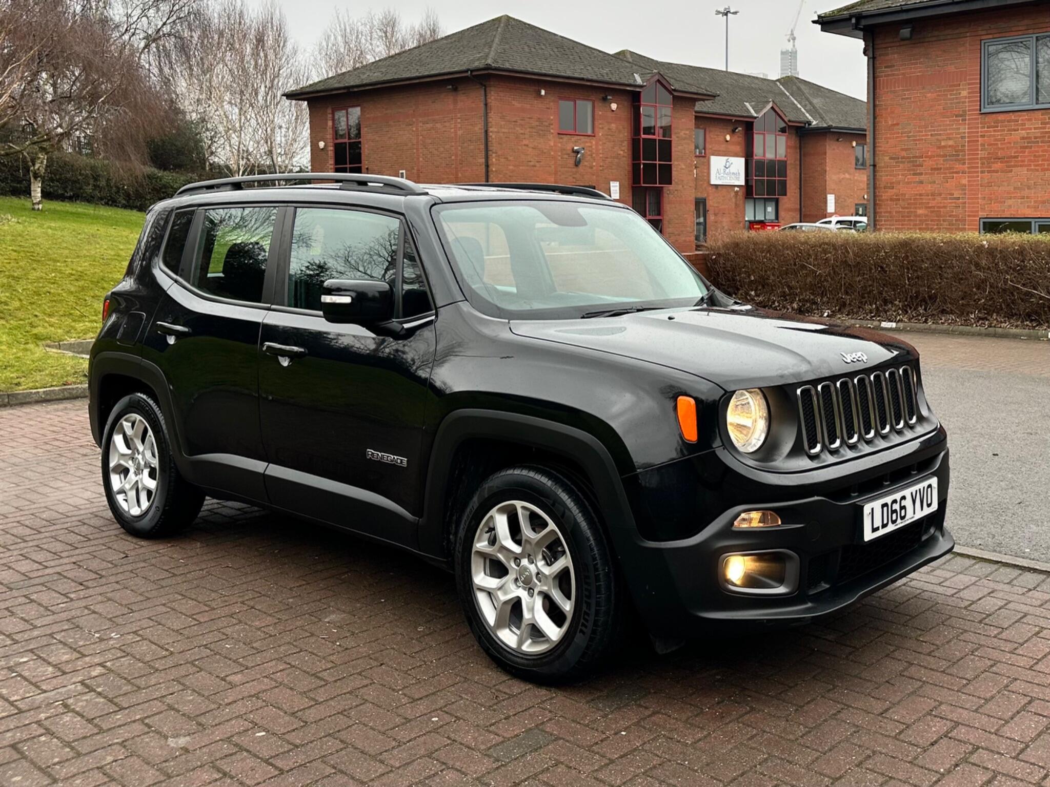 Jeep Renegade - Image 8