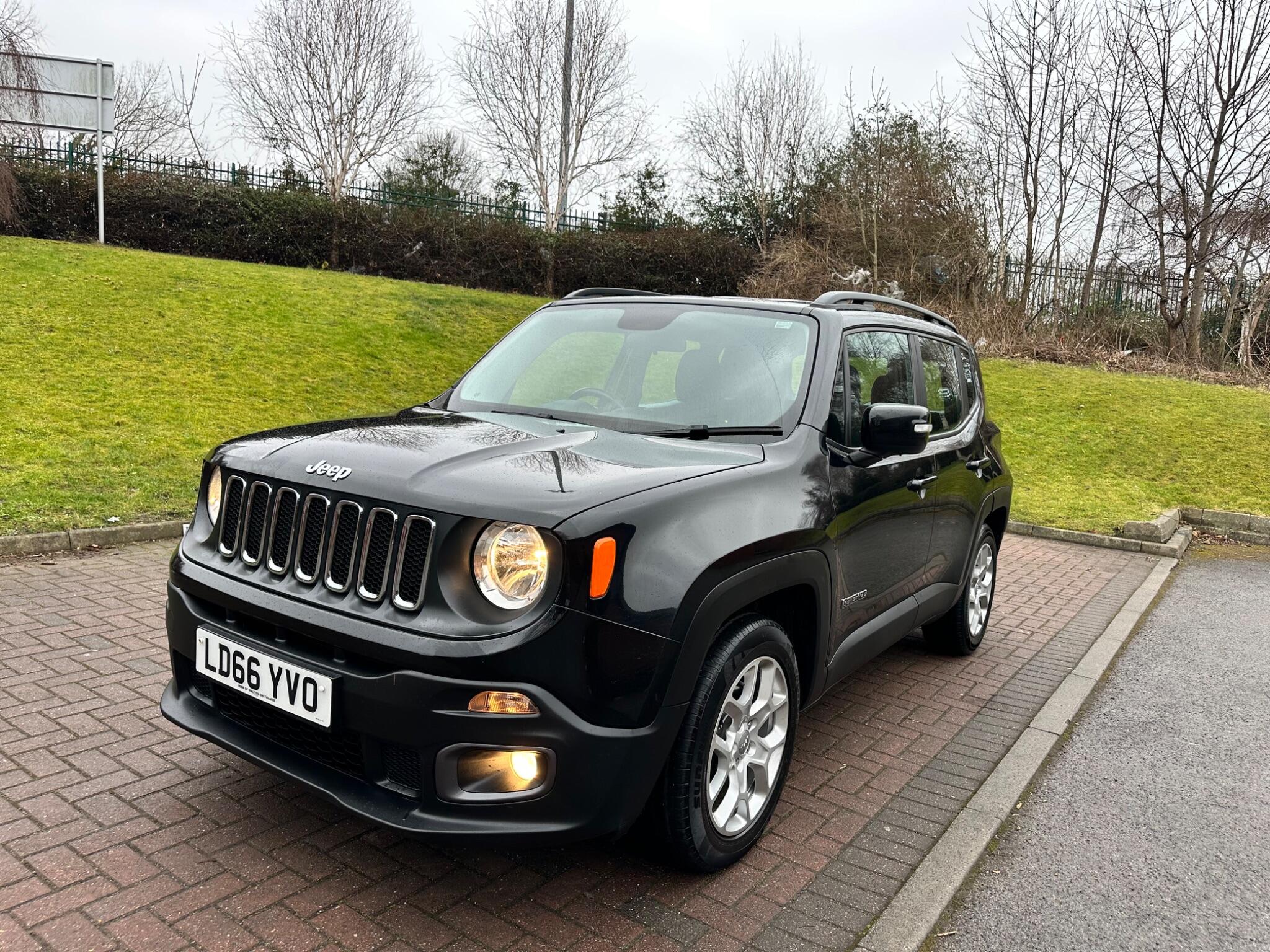 Jeep Renegade - Image 15