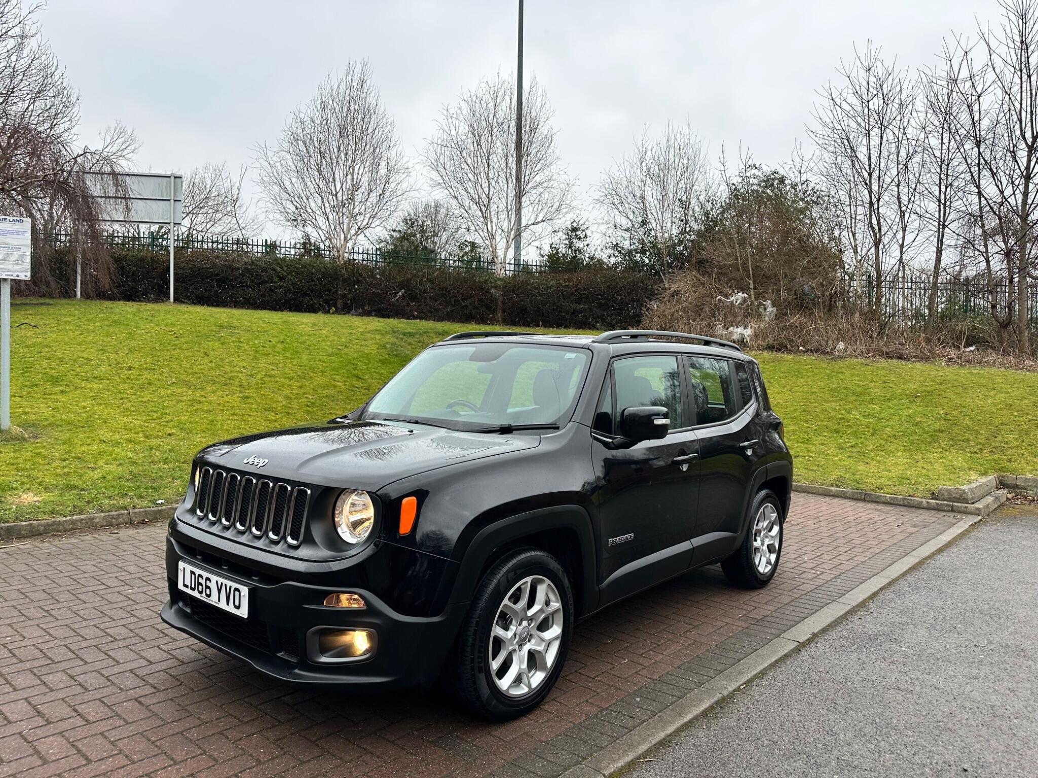 Jeep Renegade - Image 17
