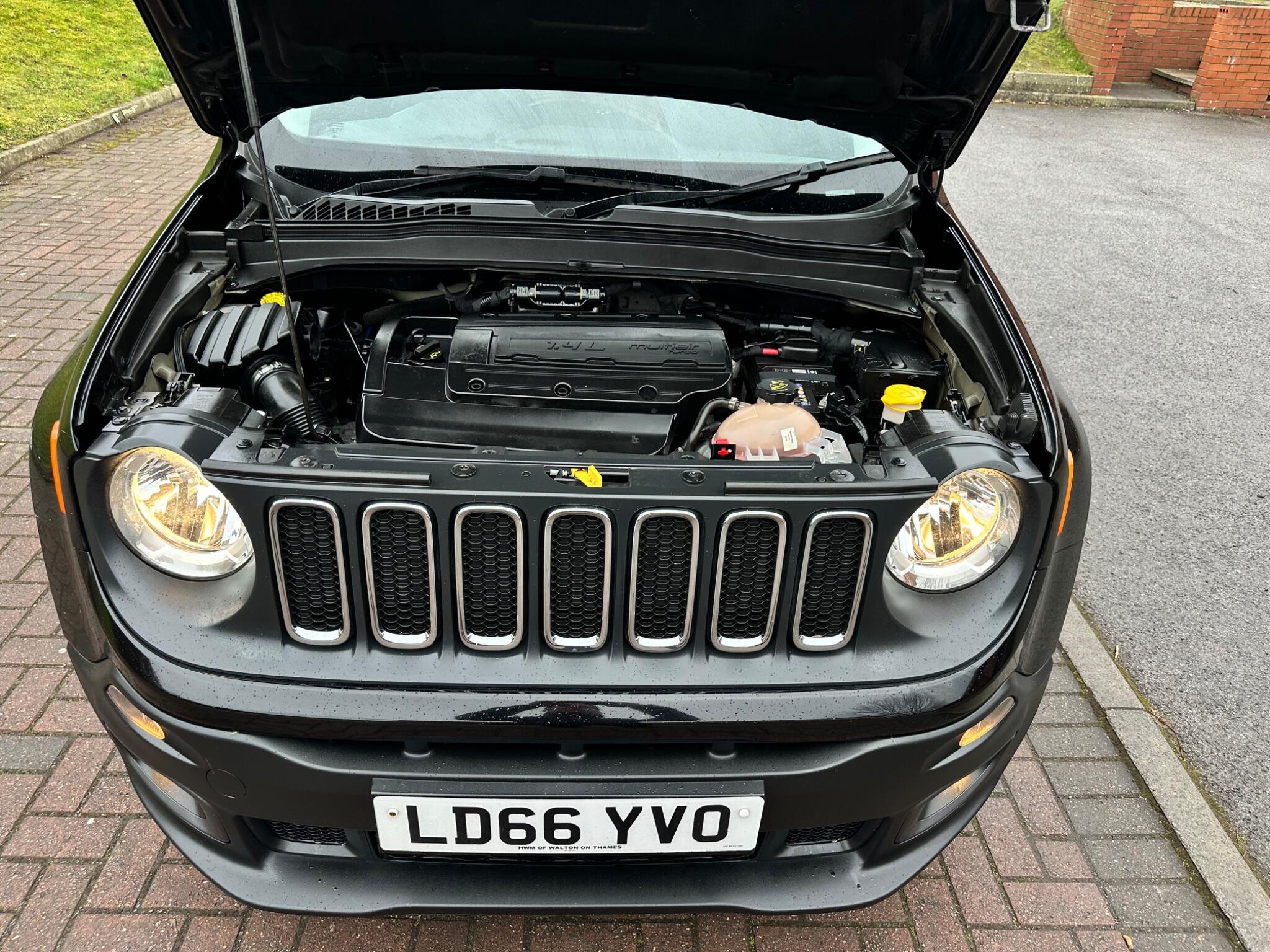 Jeep Renegade - Image 20