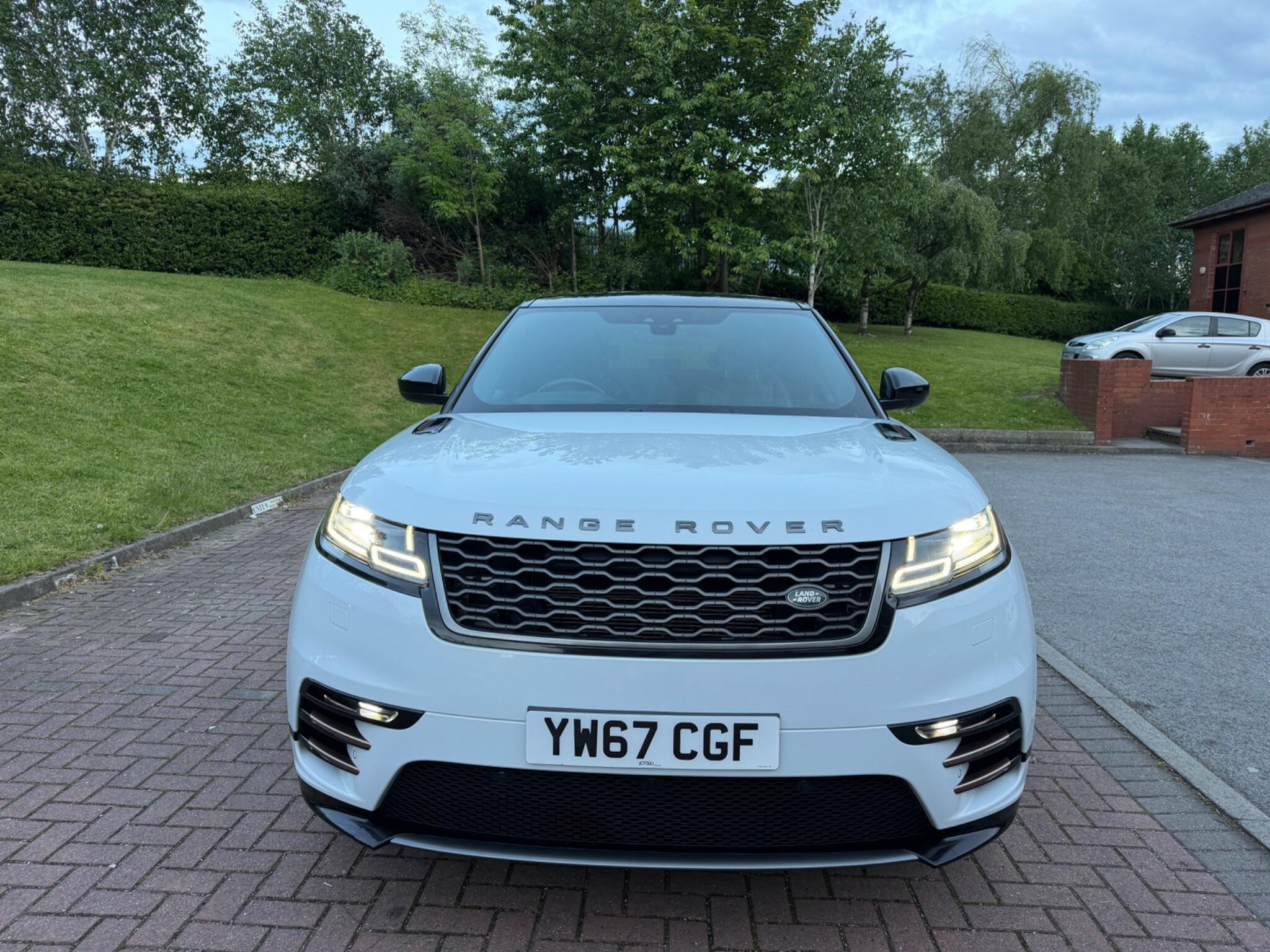 Land Rover Range Rover Velar - Image 8