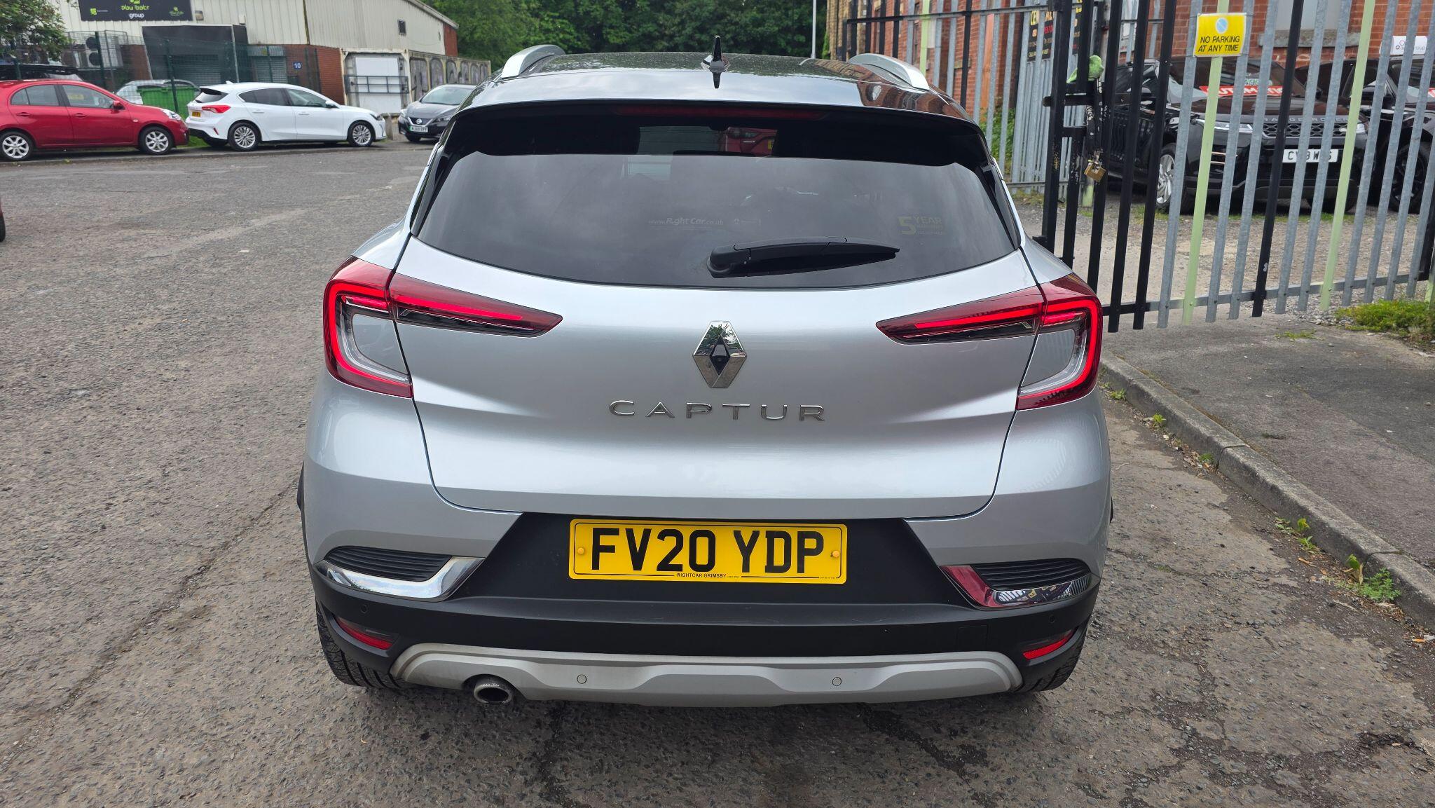 Renault Captur - Image 14