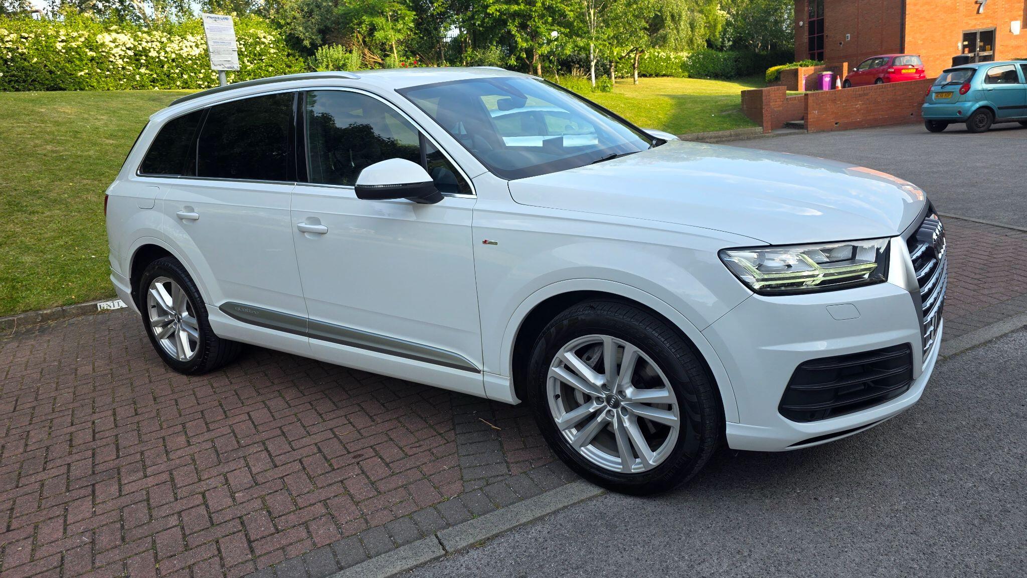 Audi Q7 - Image 4