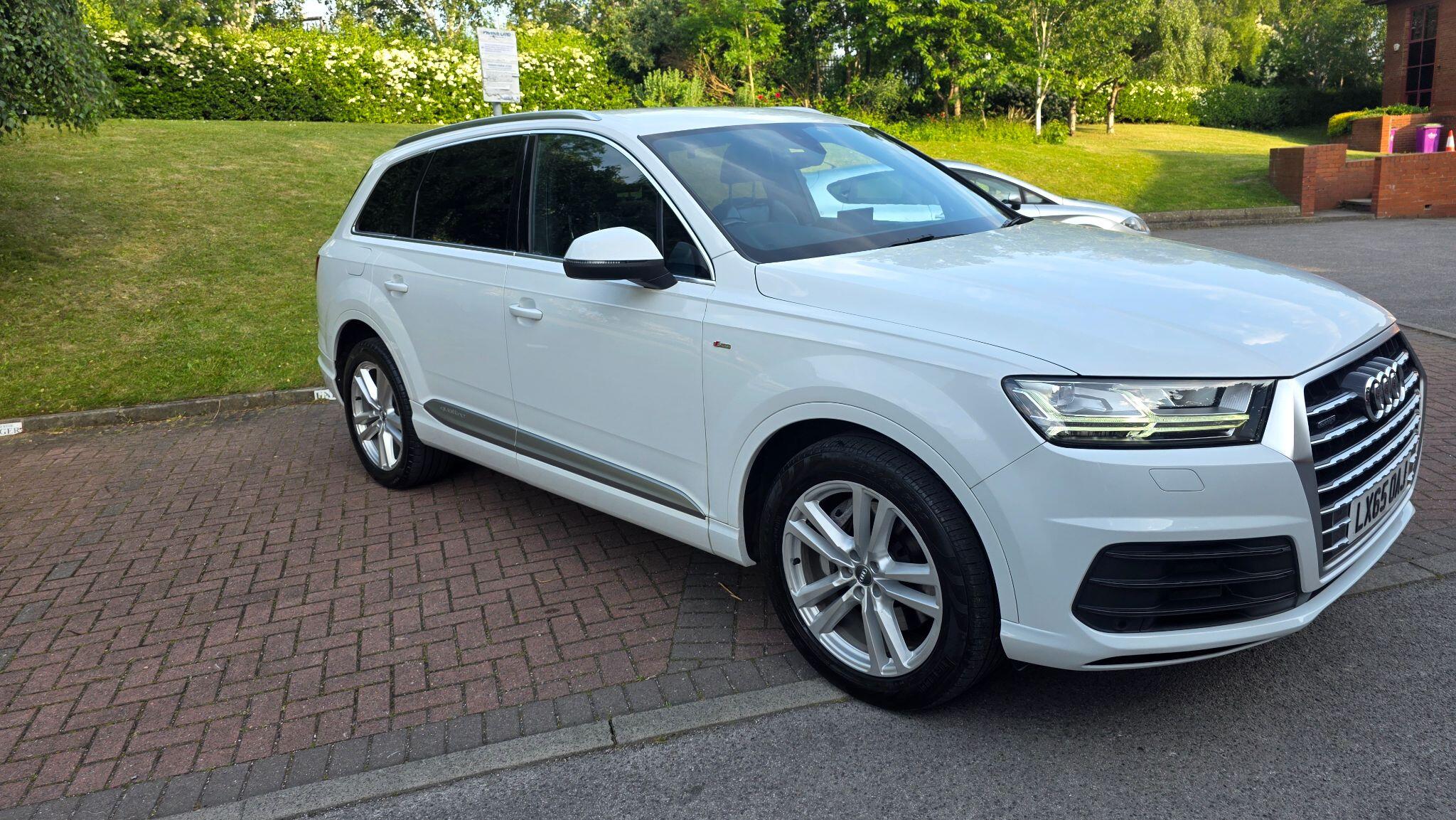 Audi Q7 - Image 6
