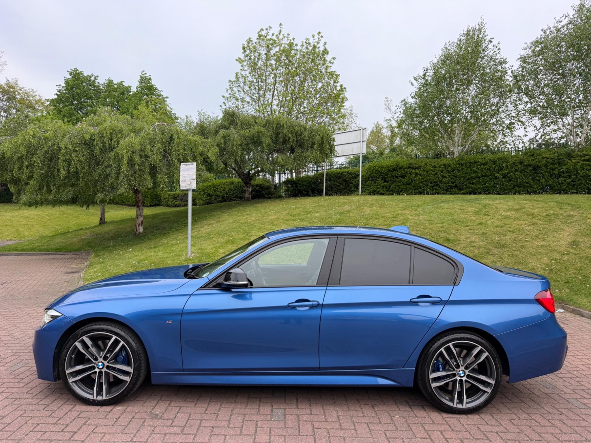 BMW 3 Series - Image 8