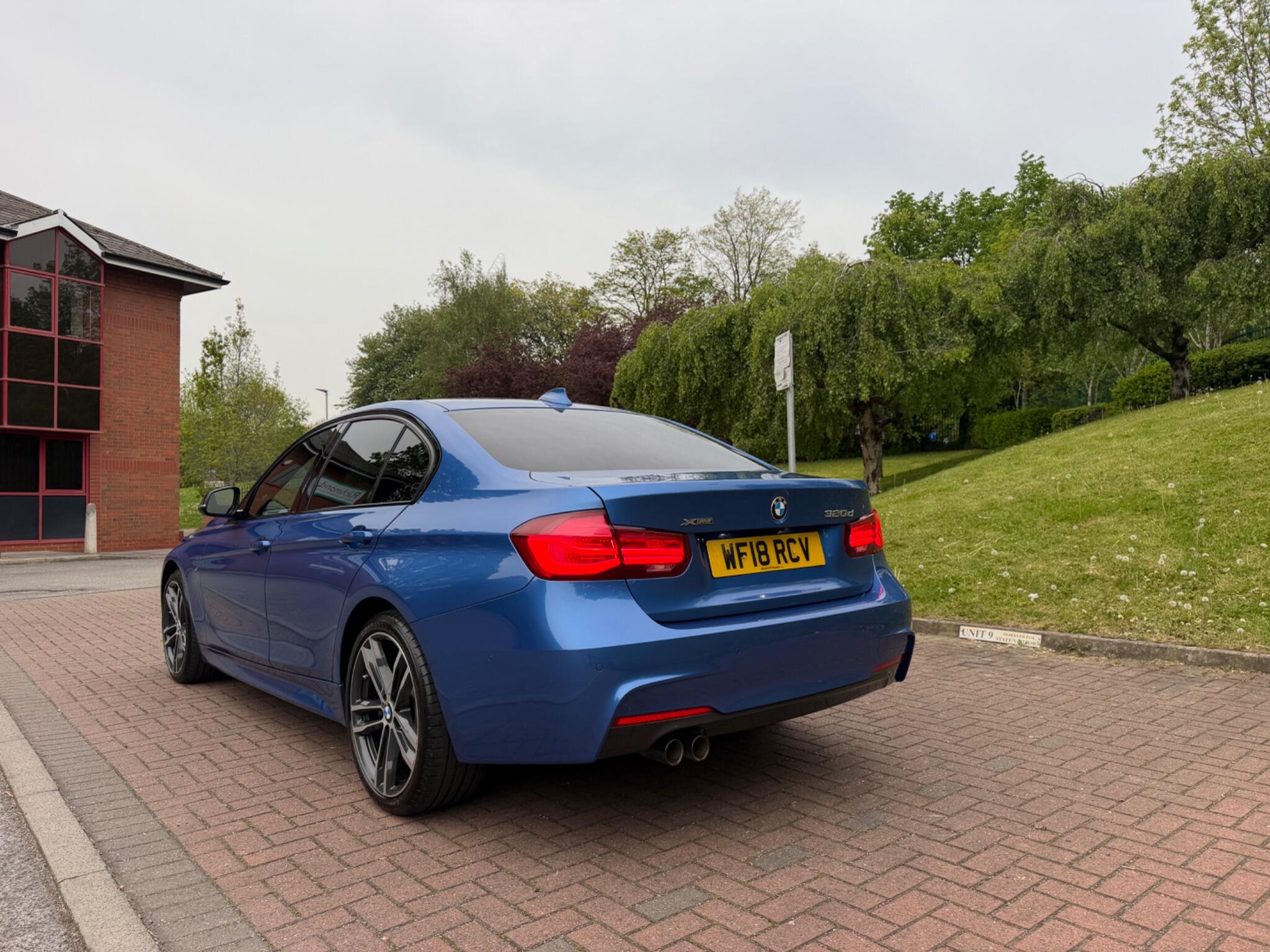 BMW 3 Series - Image 12