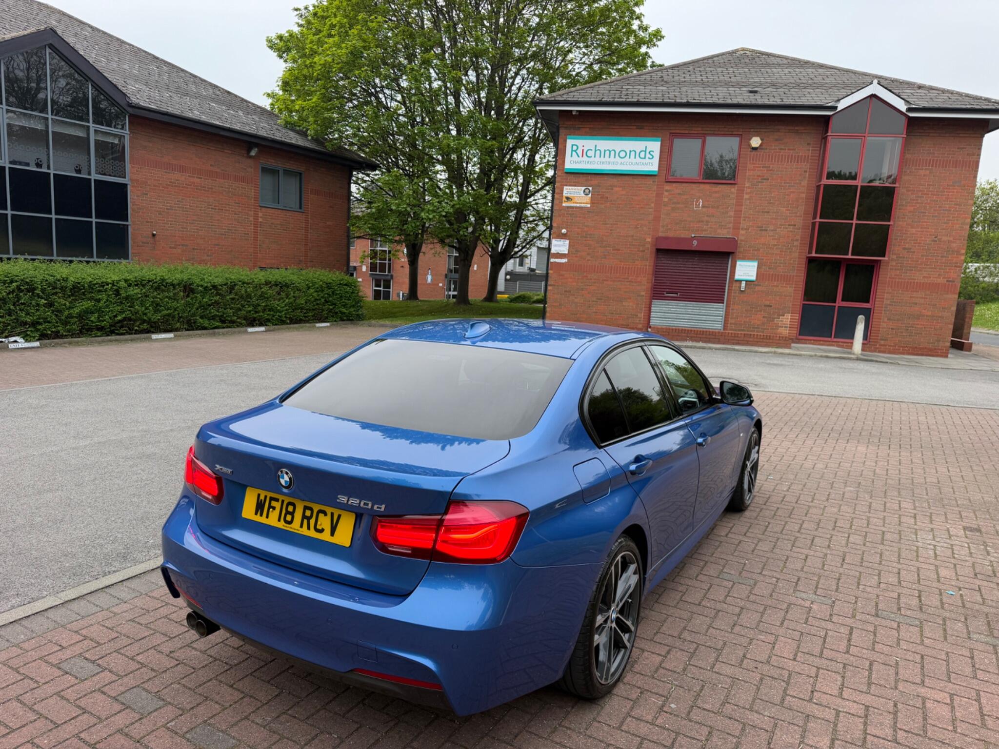 BMW 3 Series - Image 16
