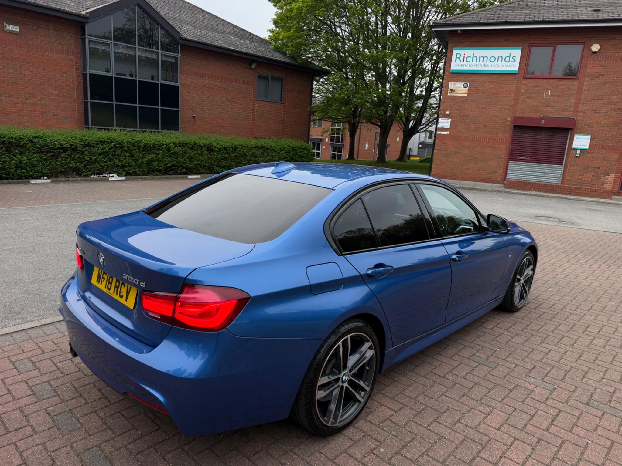 BMW 3 Series - Image 19