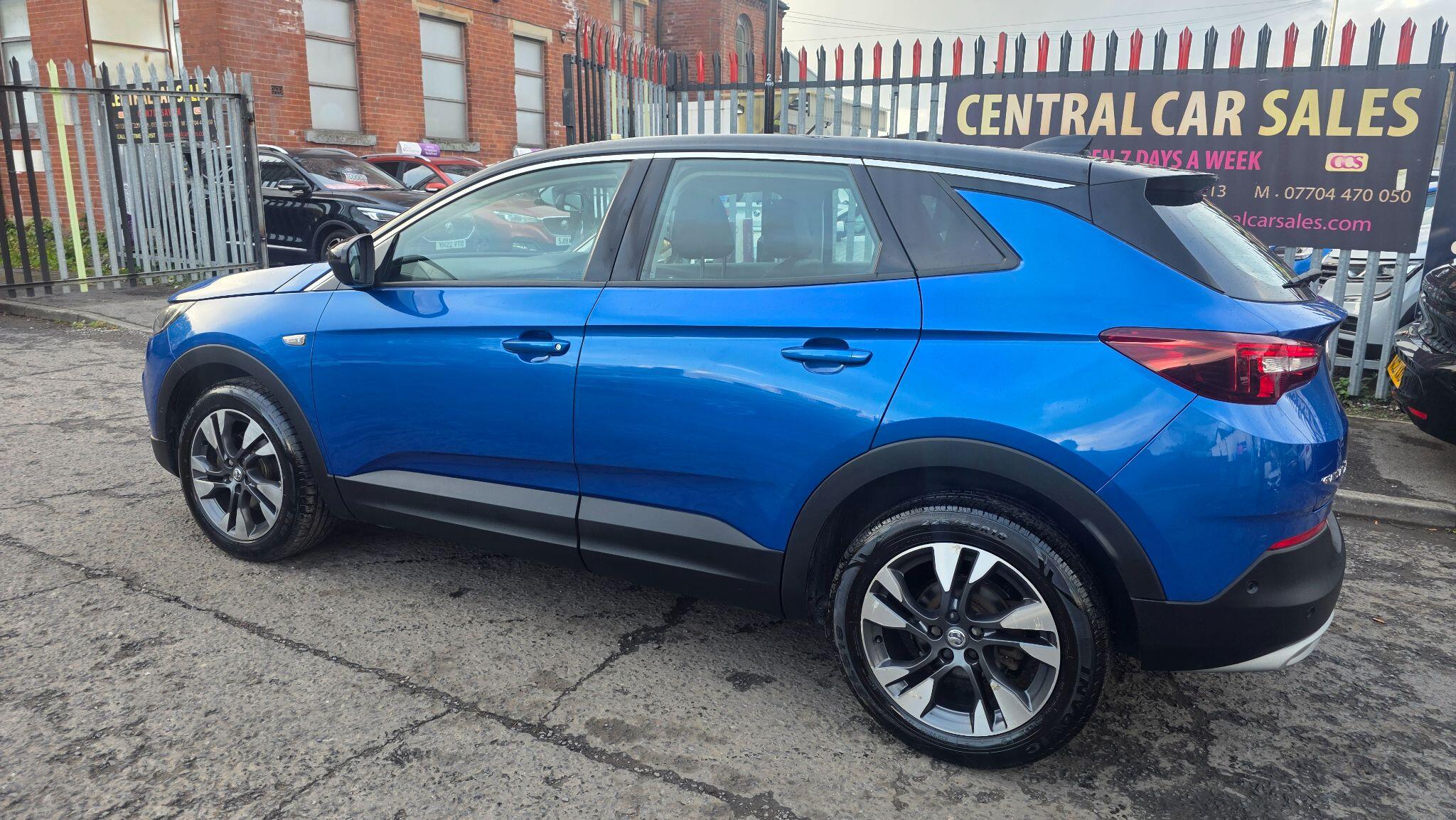 Vauxhall Grandland X - Image 9