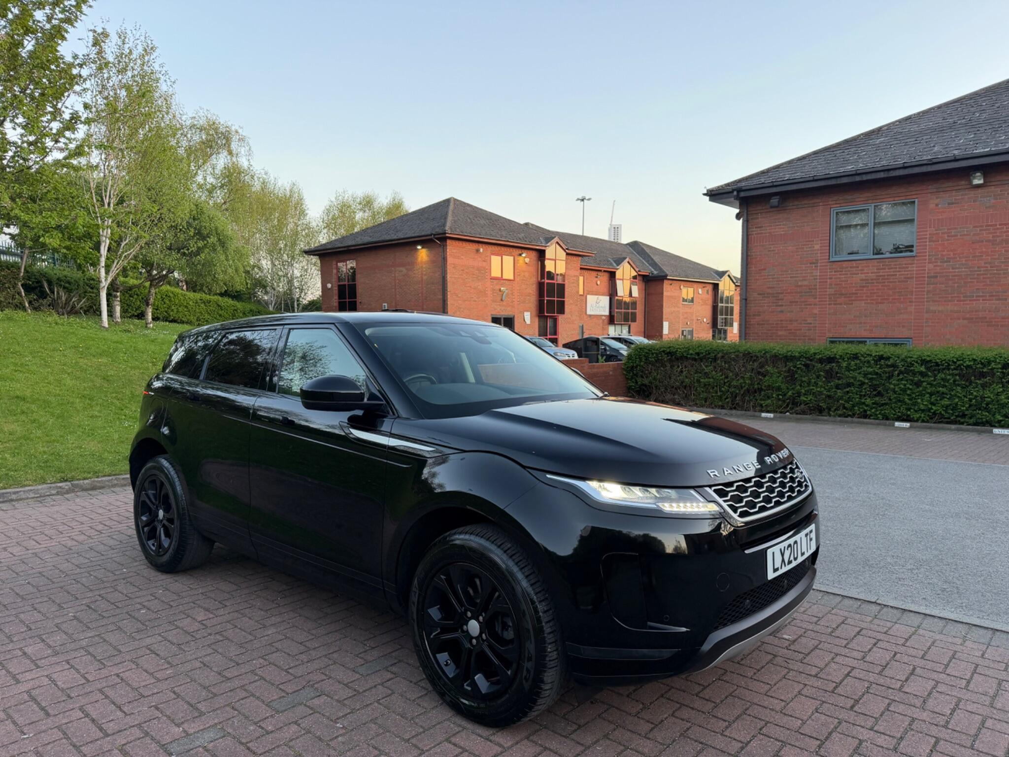 Land Rover Range Rover Evoque - Image 2