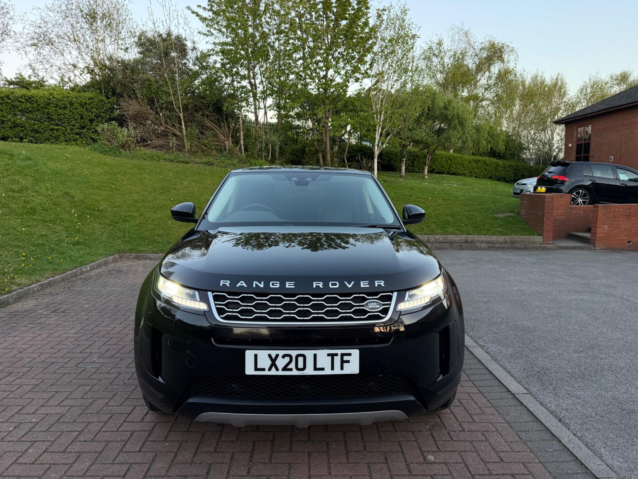 Land Rover Range Rover Evoque - Image 3