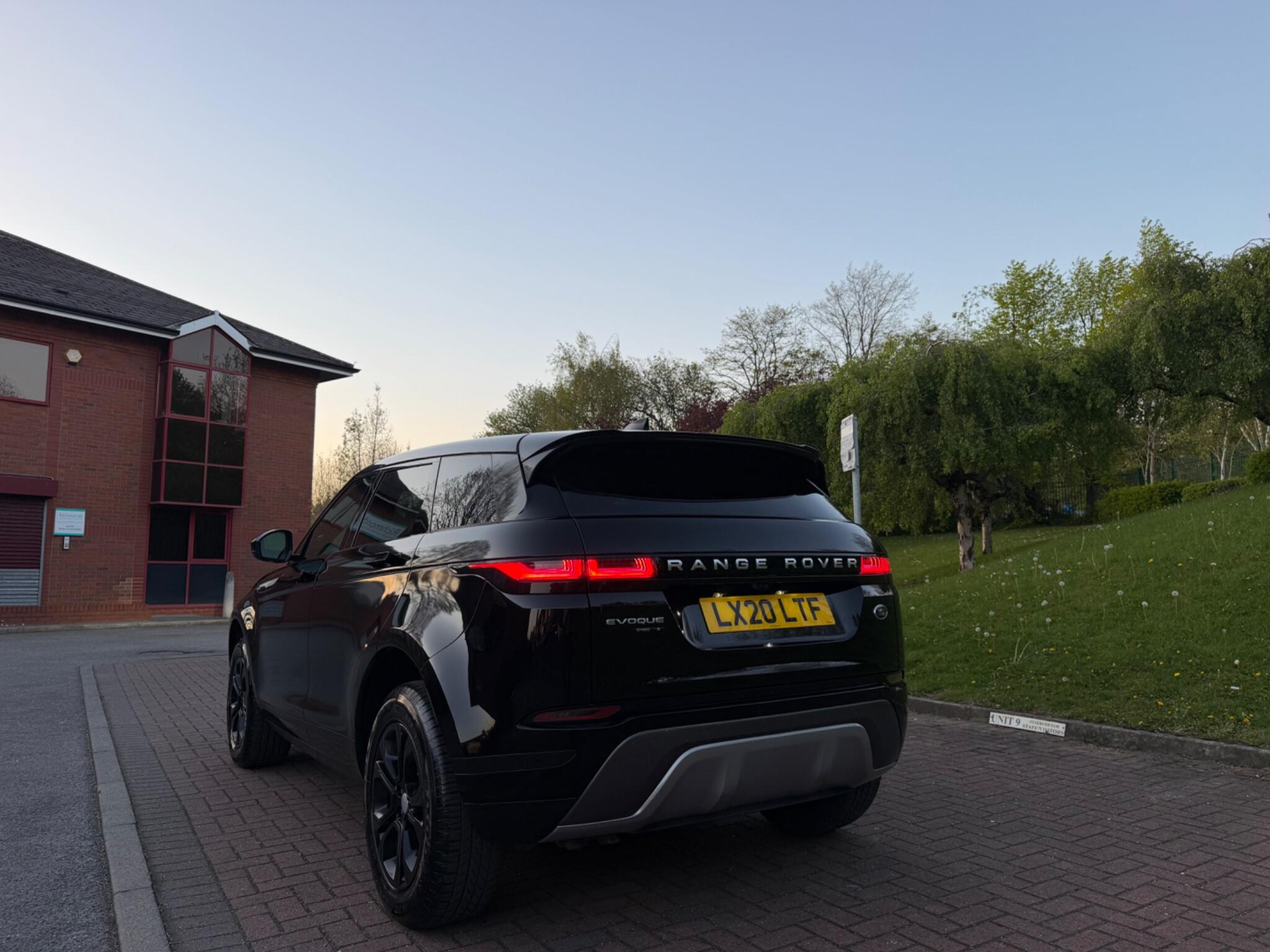 Land Rover Range Rover Evoque - Image 10
