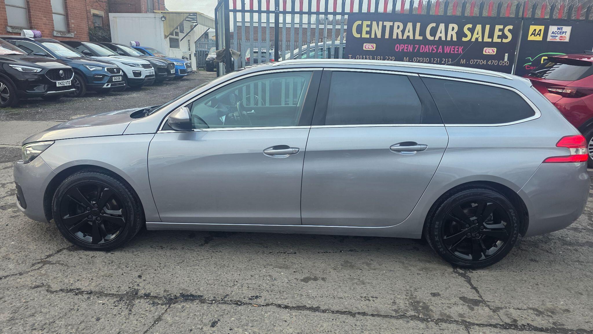 Peugeot 308 SW - Image 16