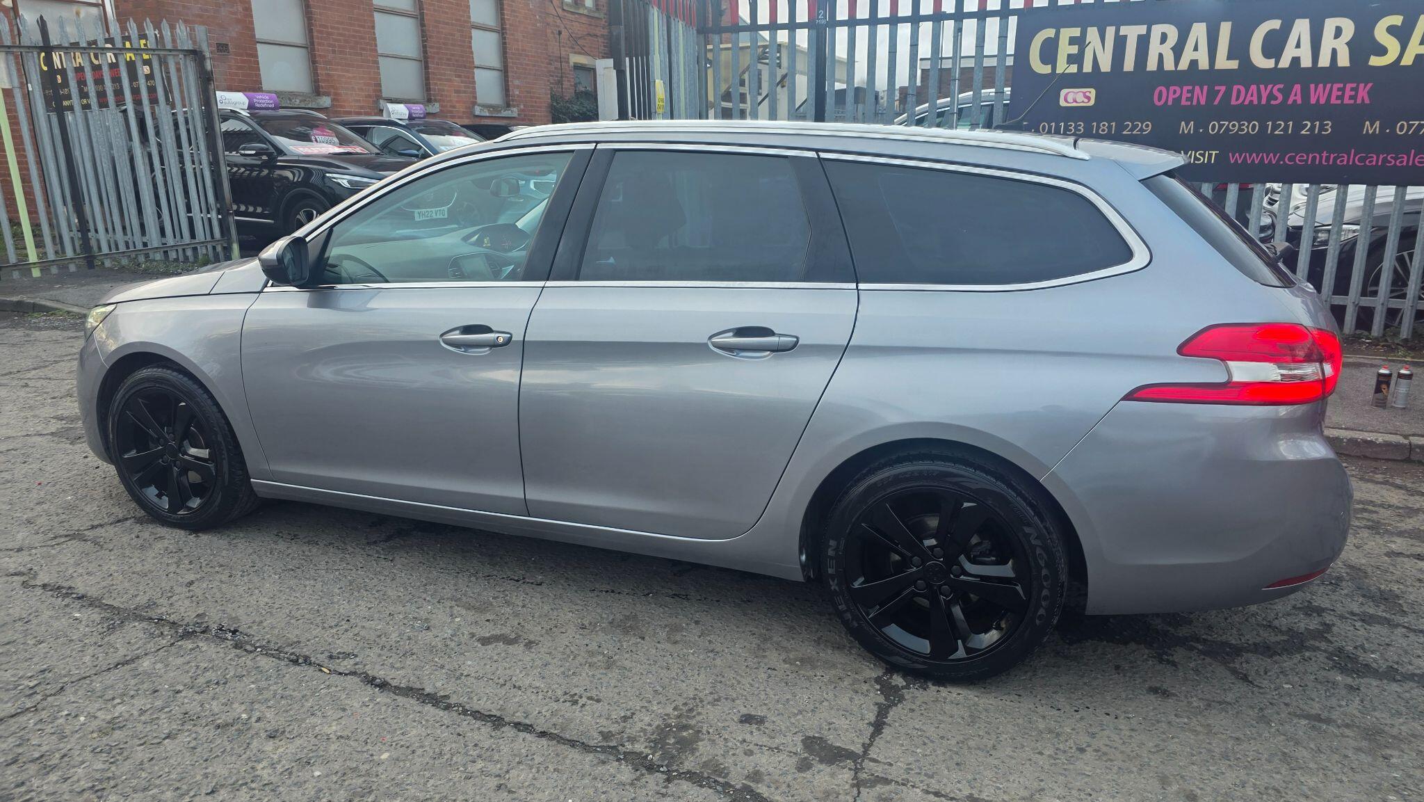 Peugeot 308 SW - Image 18