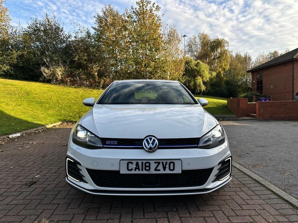 Volkswagen Golf - Image 4