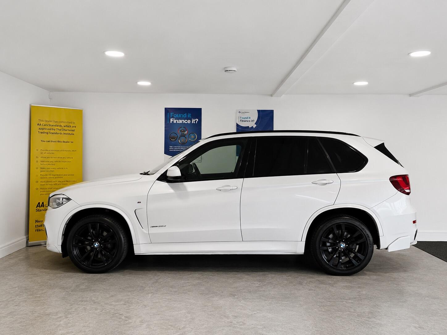BMW X5 - Image 9