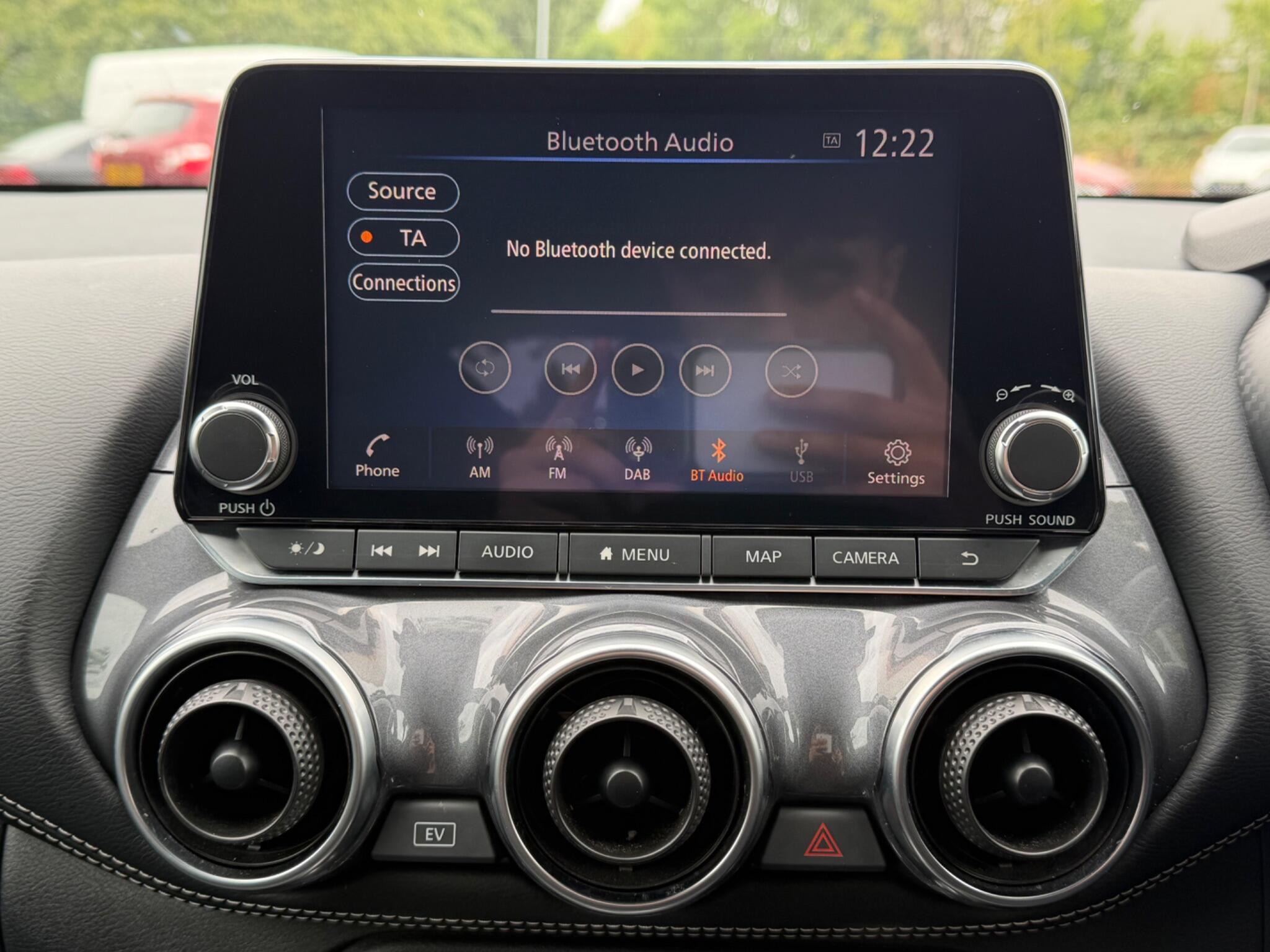 Nissan Juke - Image 28