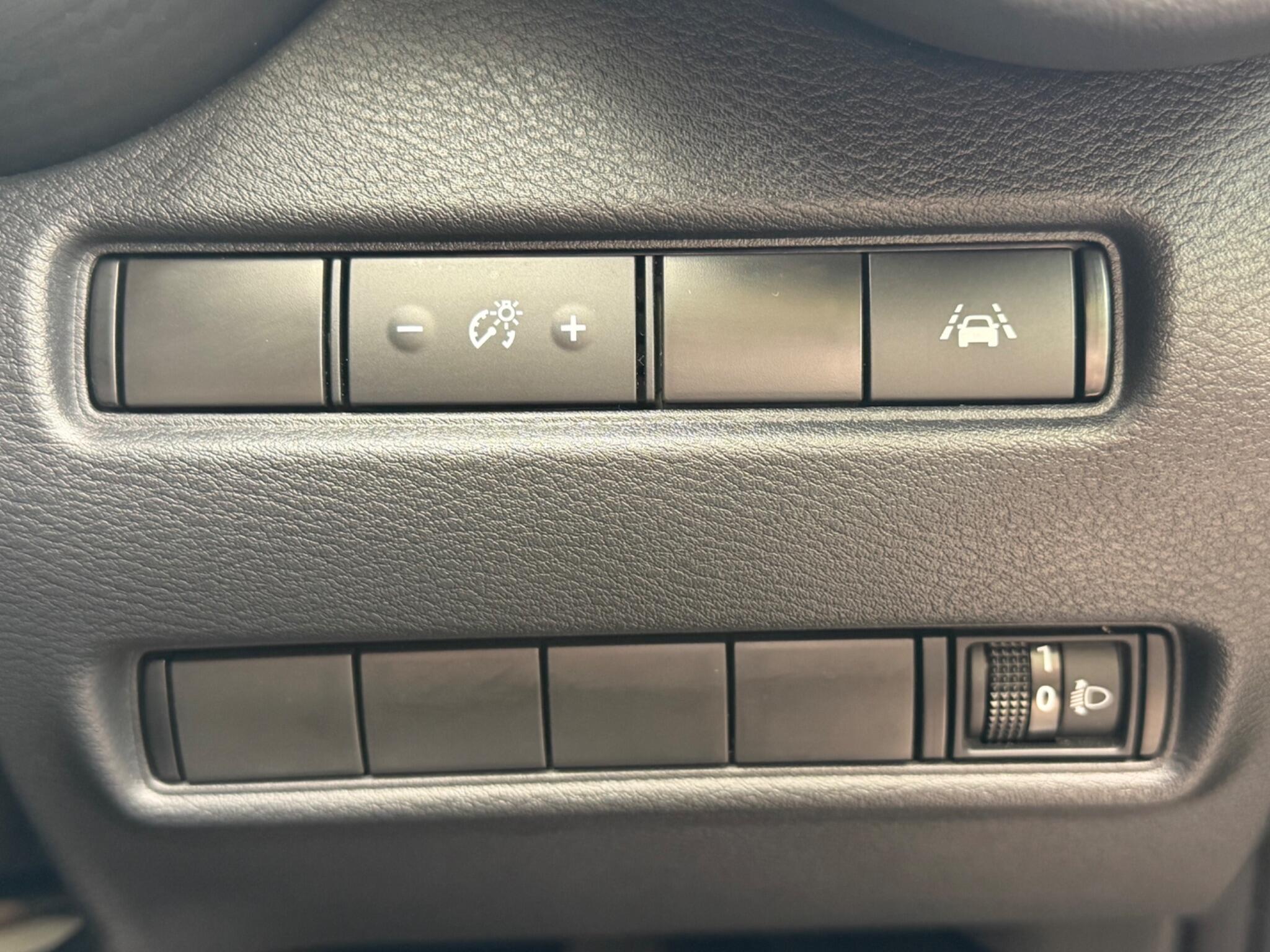 Nissan Juke - Image 20